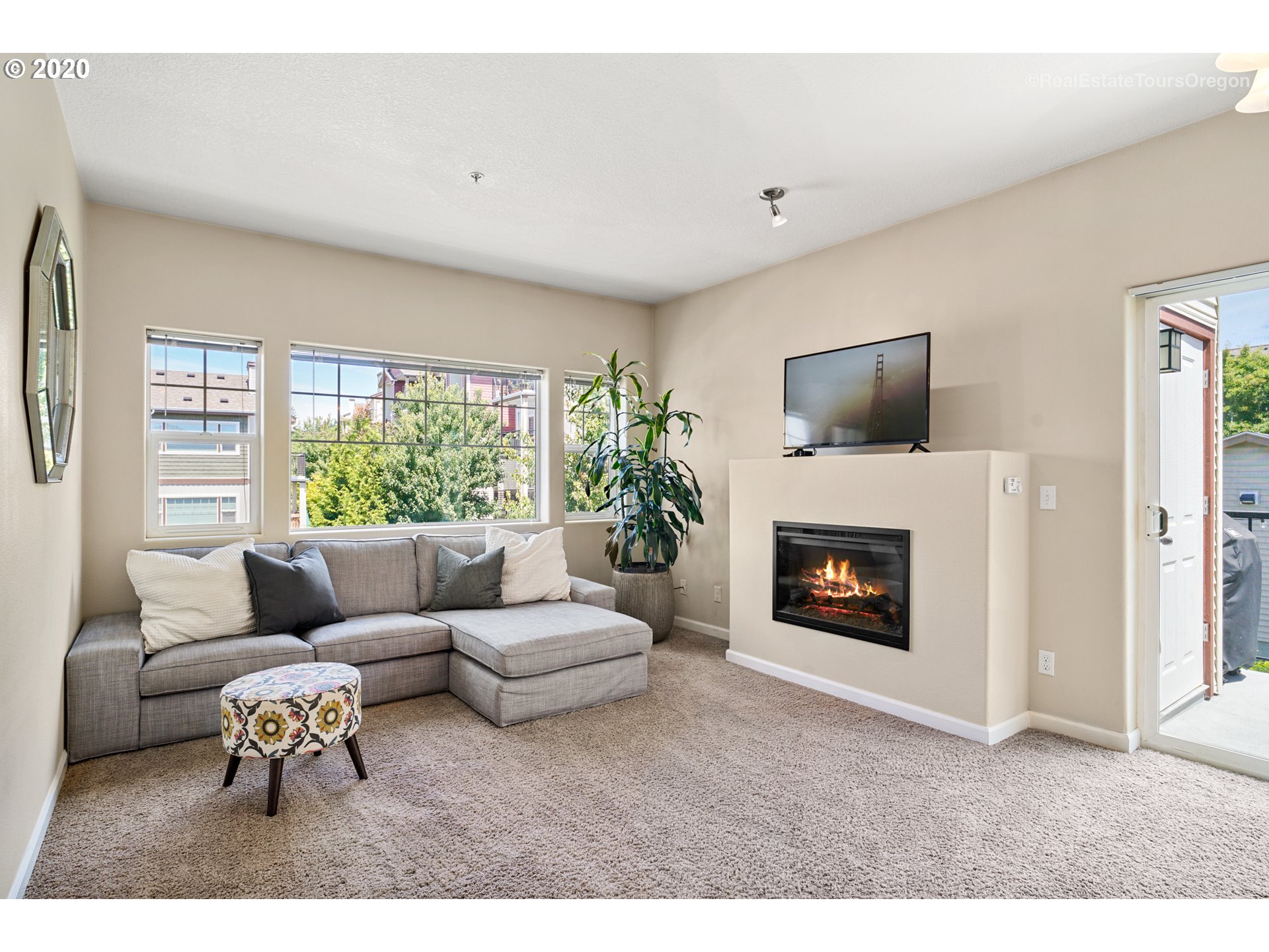 Photo #5: 20622245 Listing 