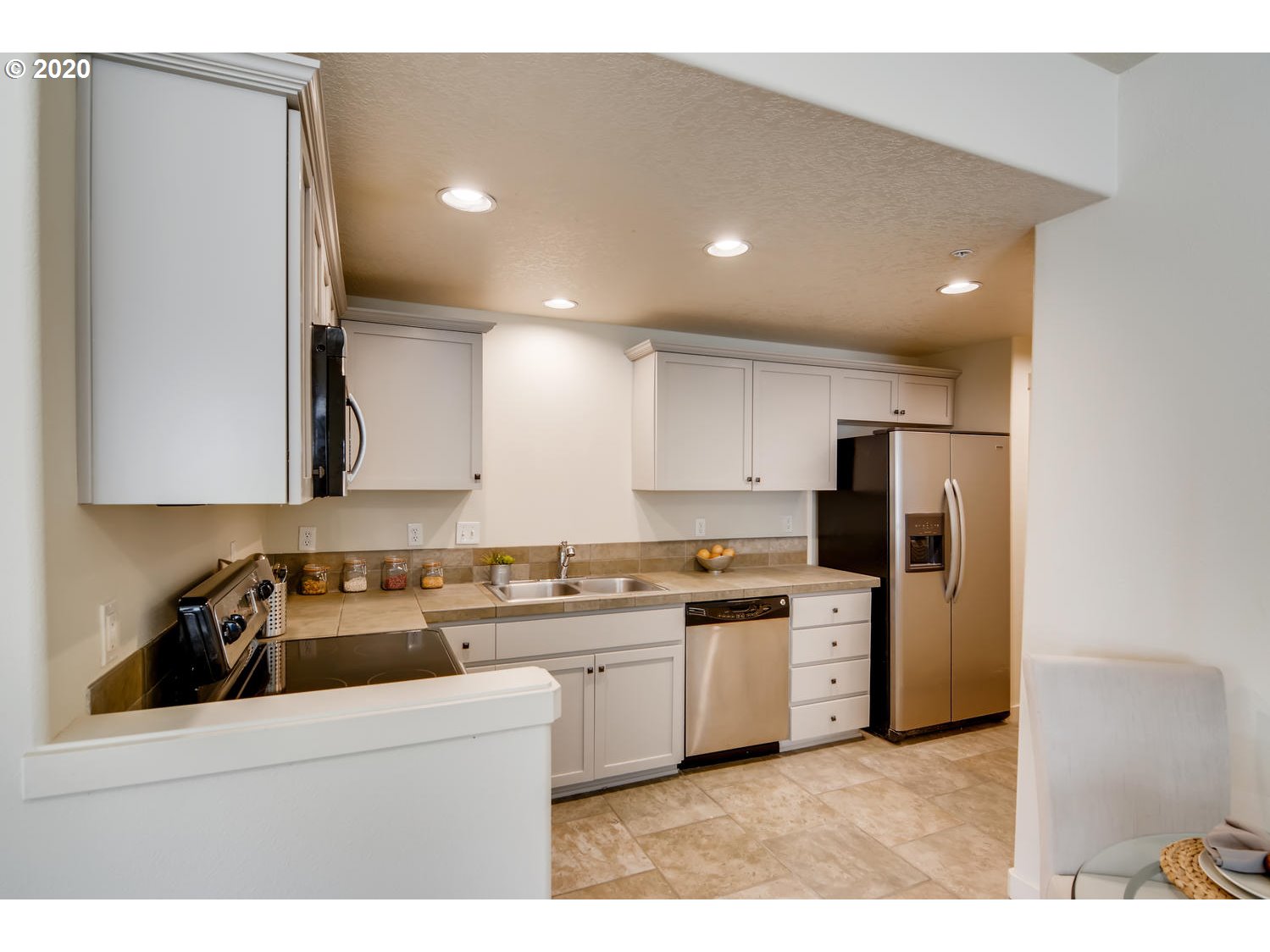 Photo #2: 20622871 Listing 
