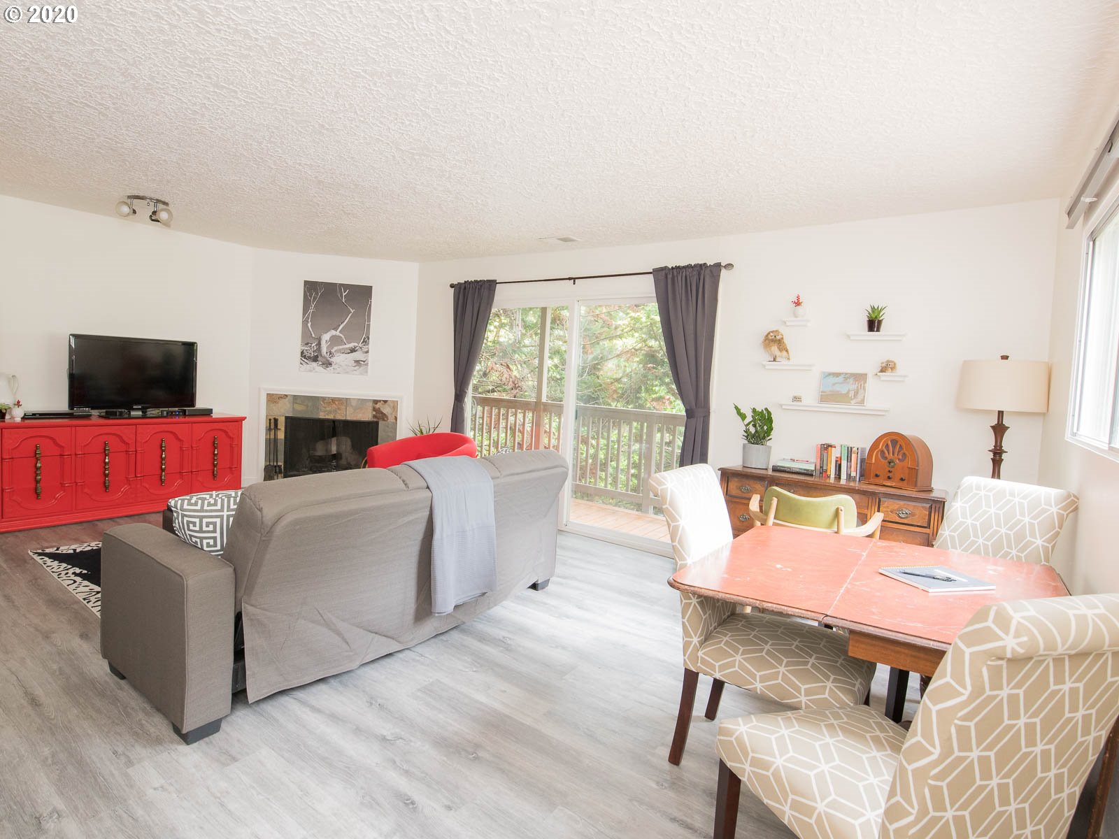 Photo #4: 20624833 Listing 