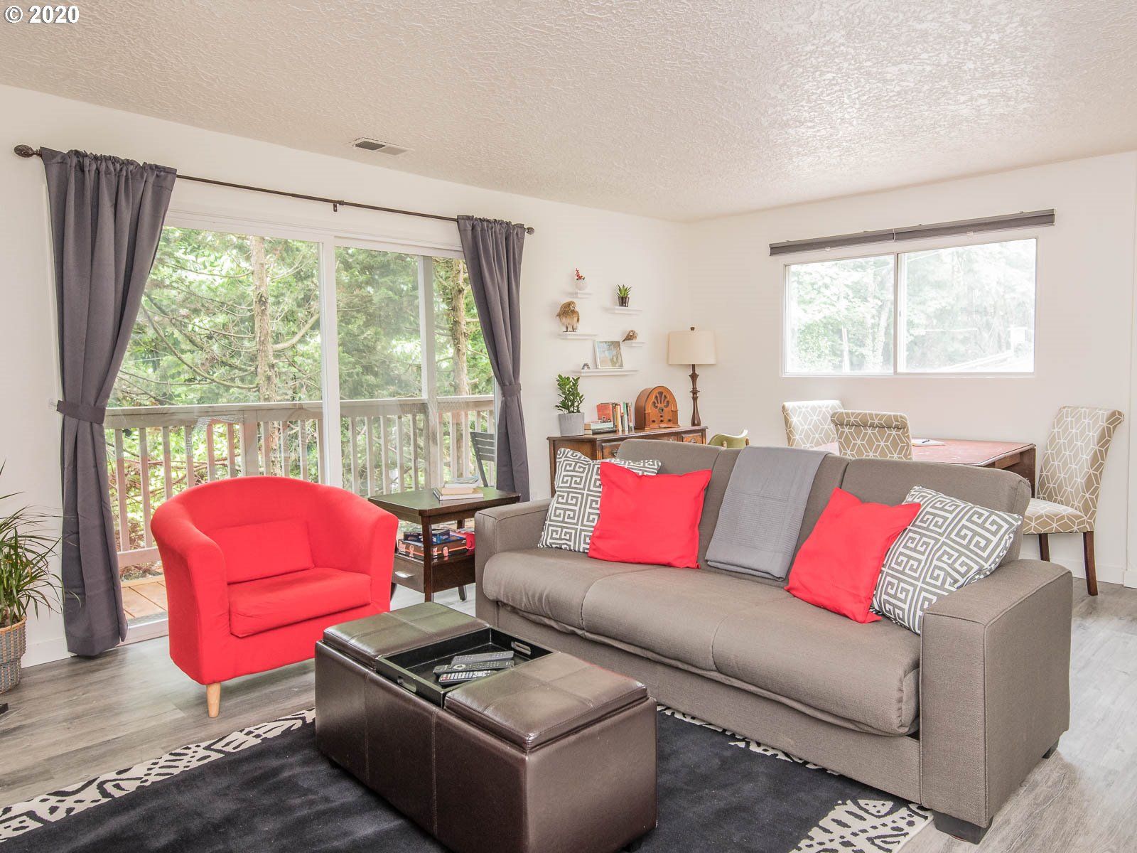 Photo #6: 20624833 Listing 