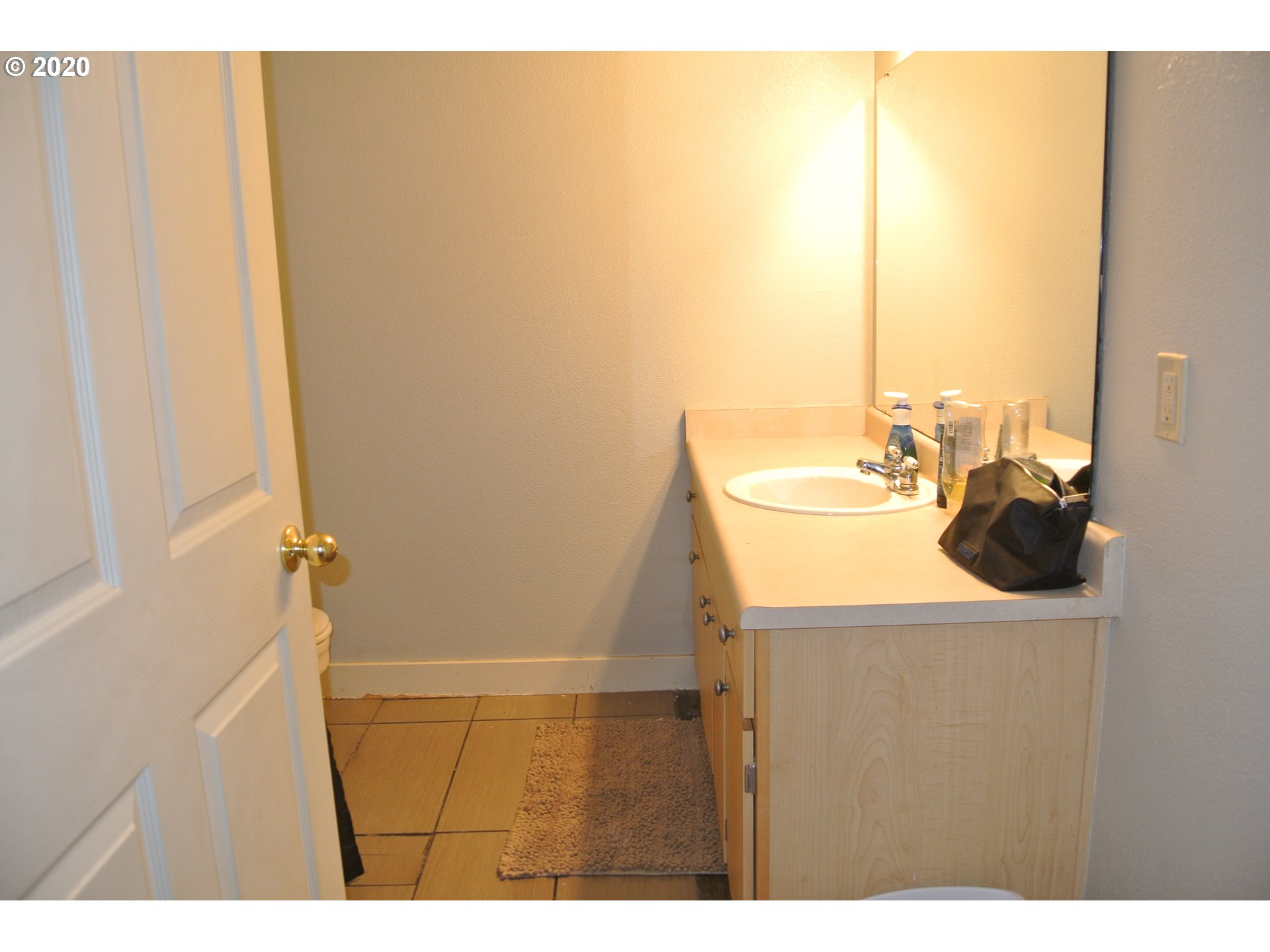 Photo #3: 20628857 Listing 