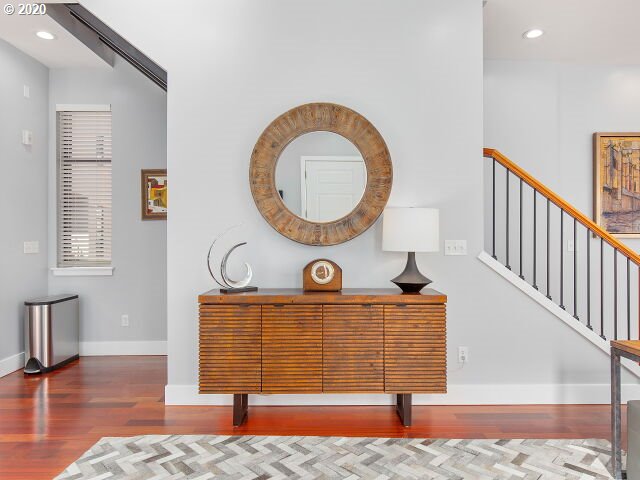 Photo #3: 20629163 Listing 