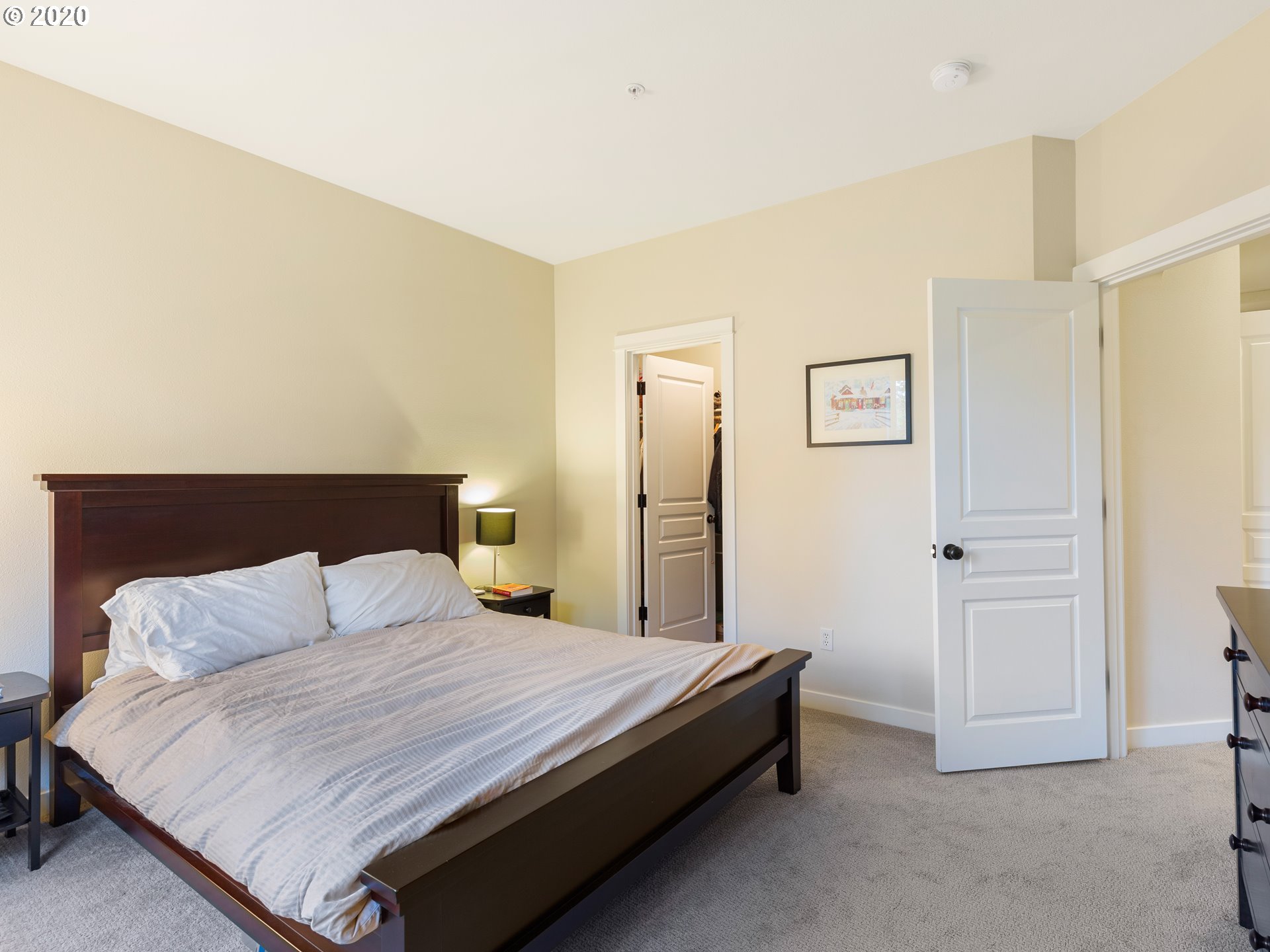 Photo #4: 20630766 Listing 