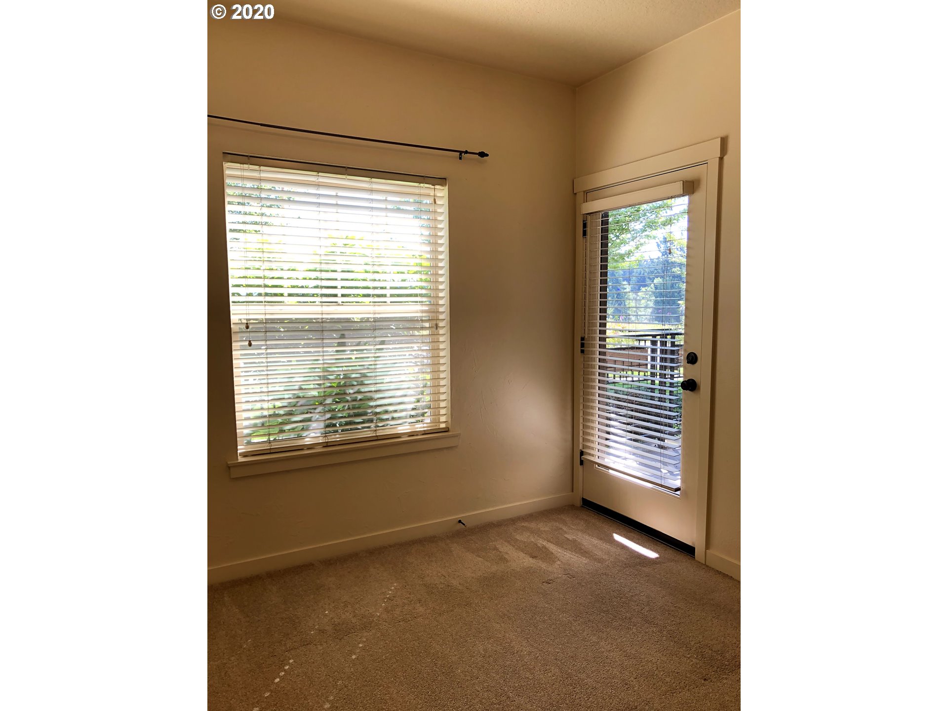 Photo #3: 20631116 Listing 