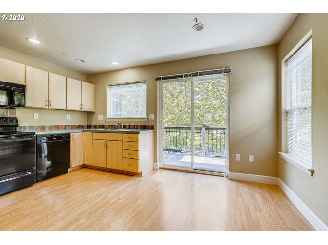 Photo #6: 20631908 Listing 