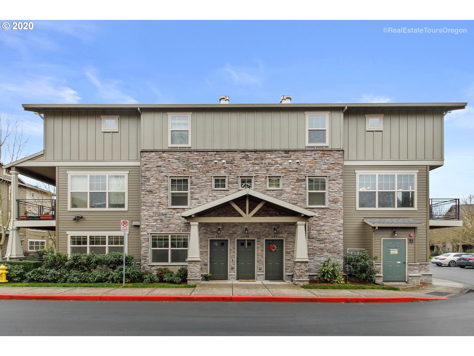 Photo #2: 20633026 Listing 