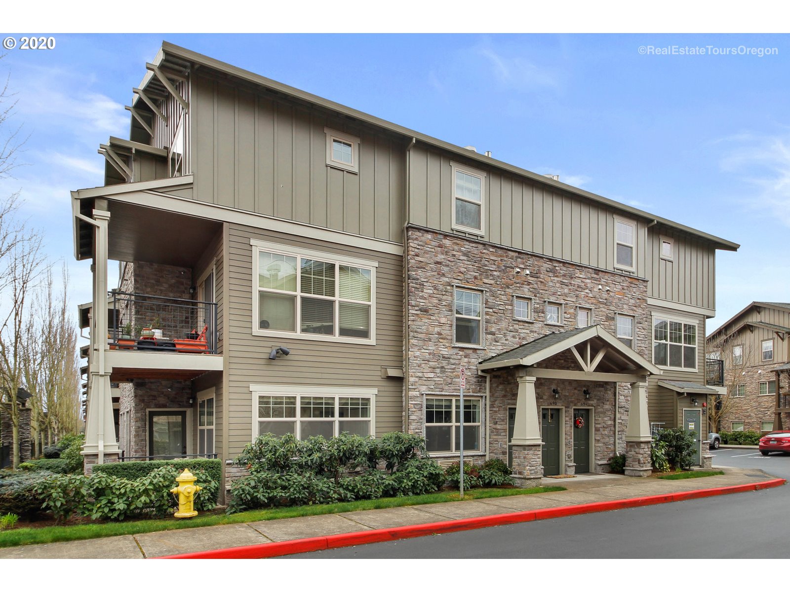 Photo #3: 20633026 Listing 