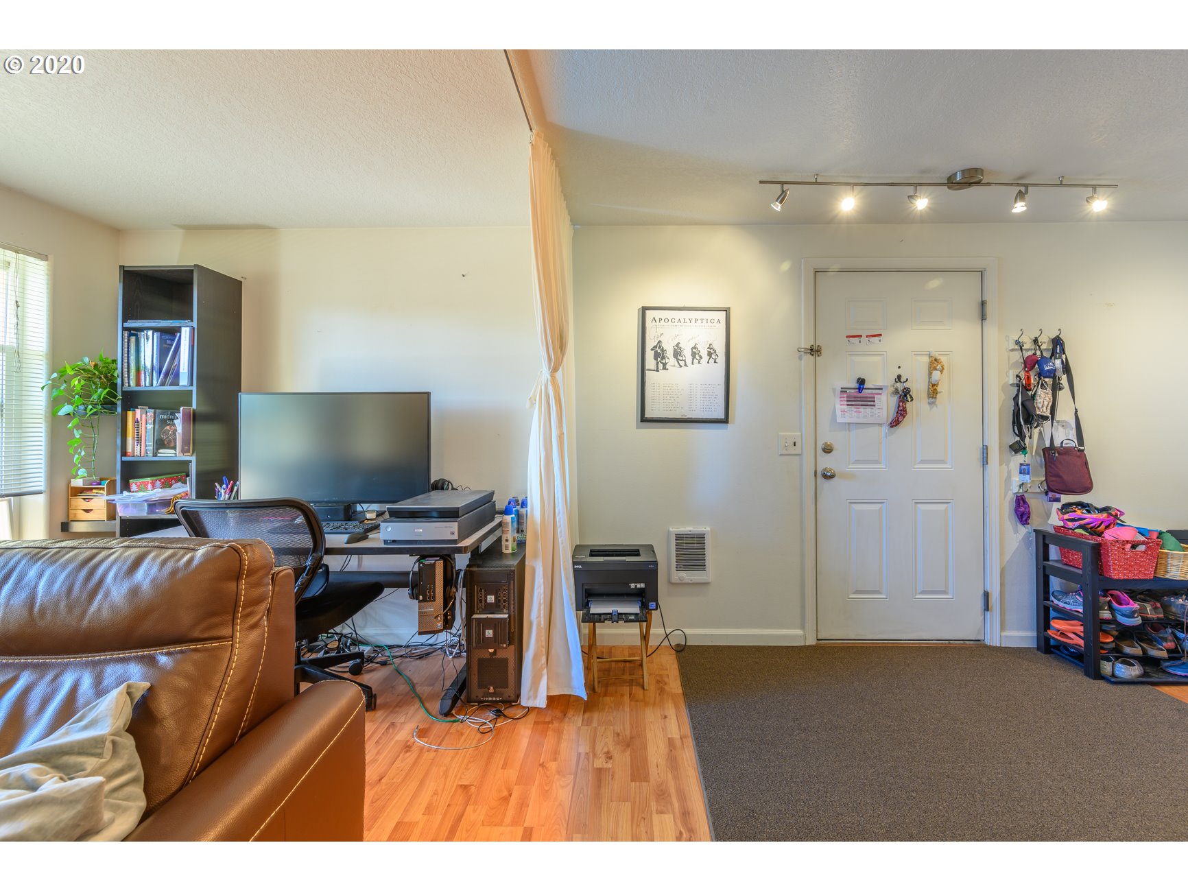 Photo #3: 20633946 Listing 