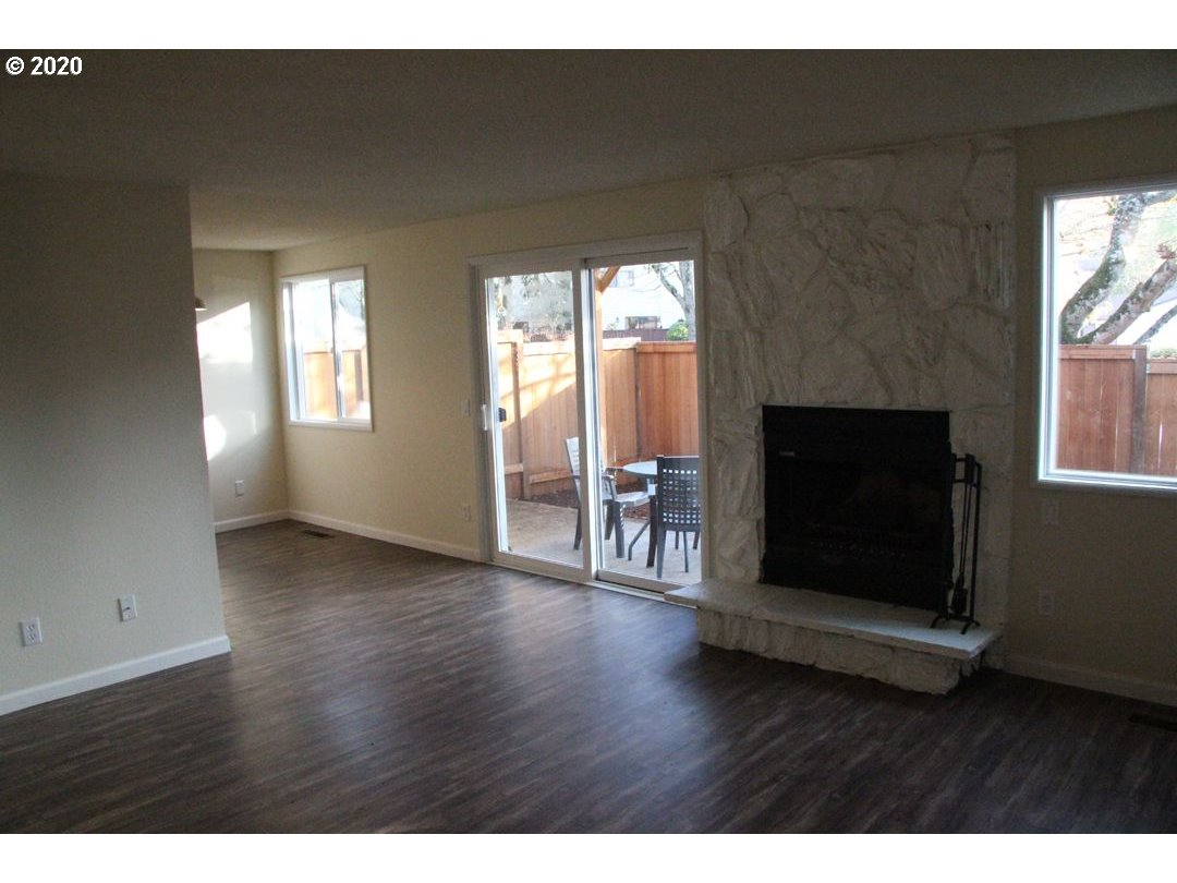 Photo #3: 20636666 Listing 