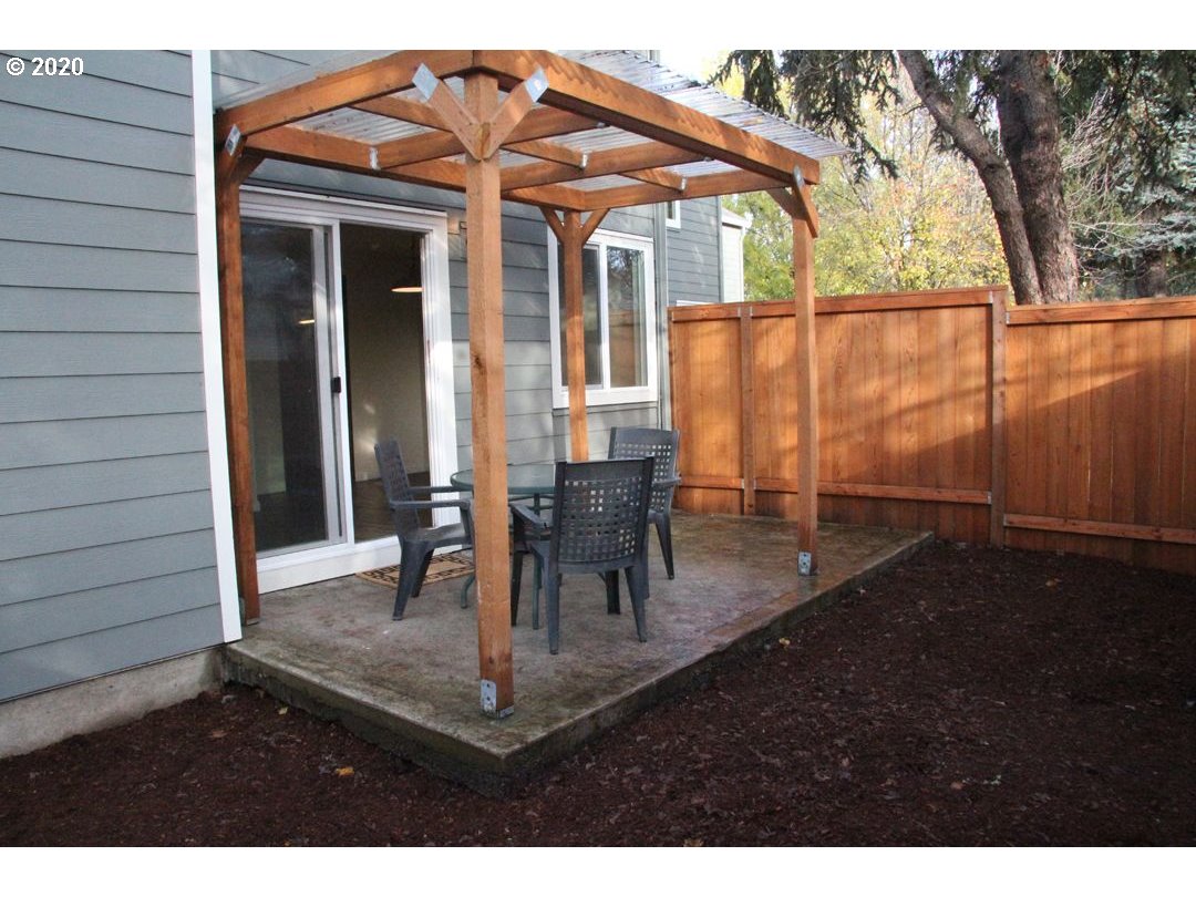 Photo #2: 20636666 Listing 