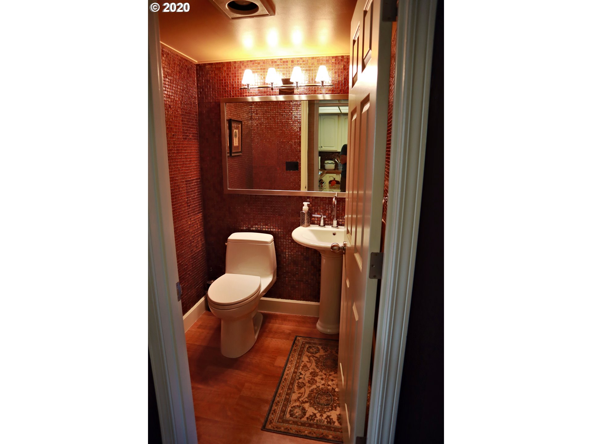 Photo #4: 20643051 Listing 