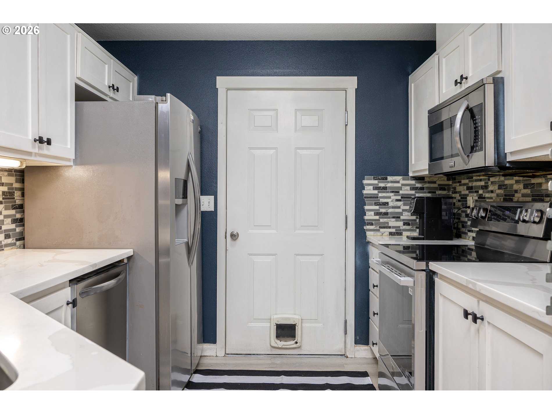 Photo #5: 206432324 Listing: Photo #5