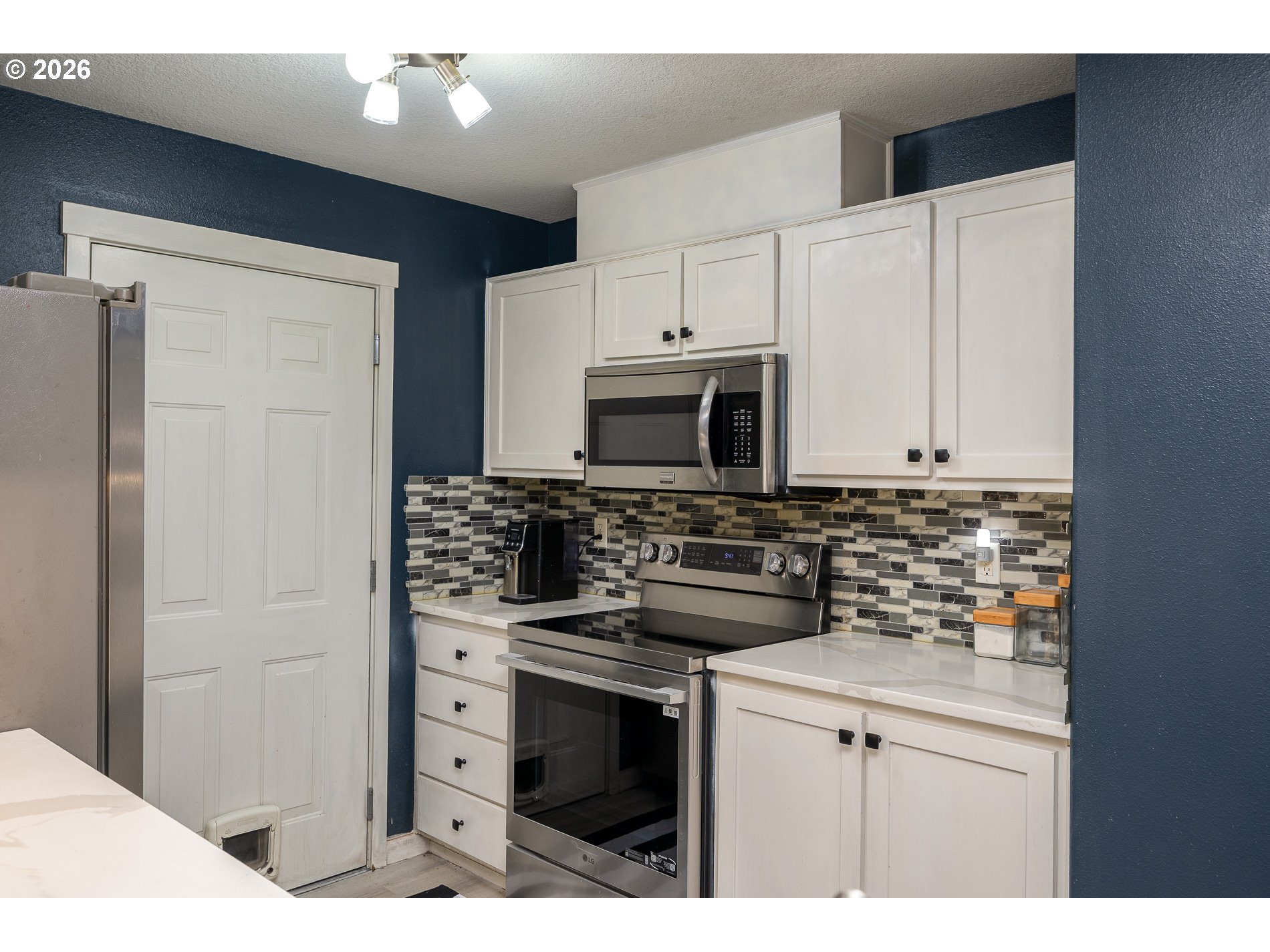 Photo #6: 206432324 Listing: Photo #6