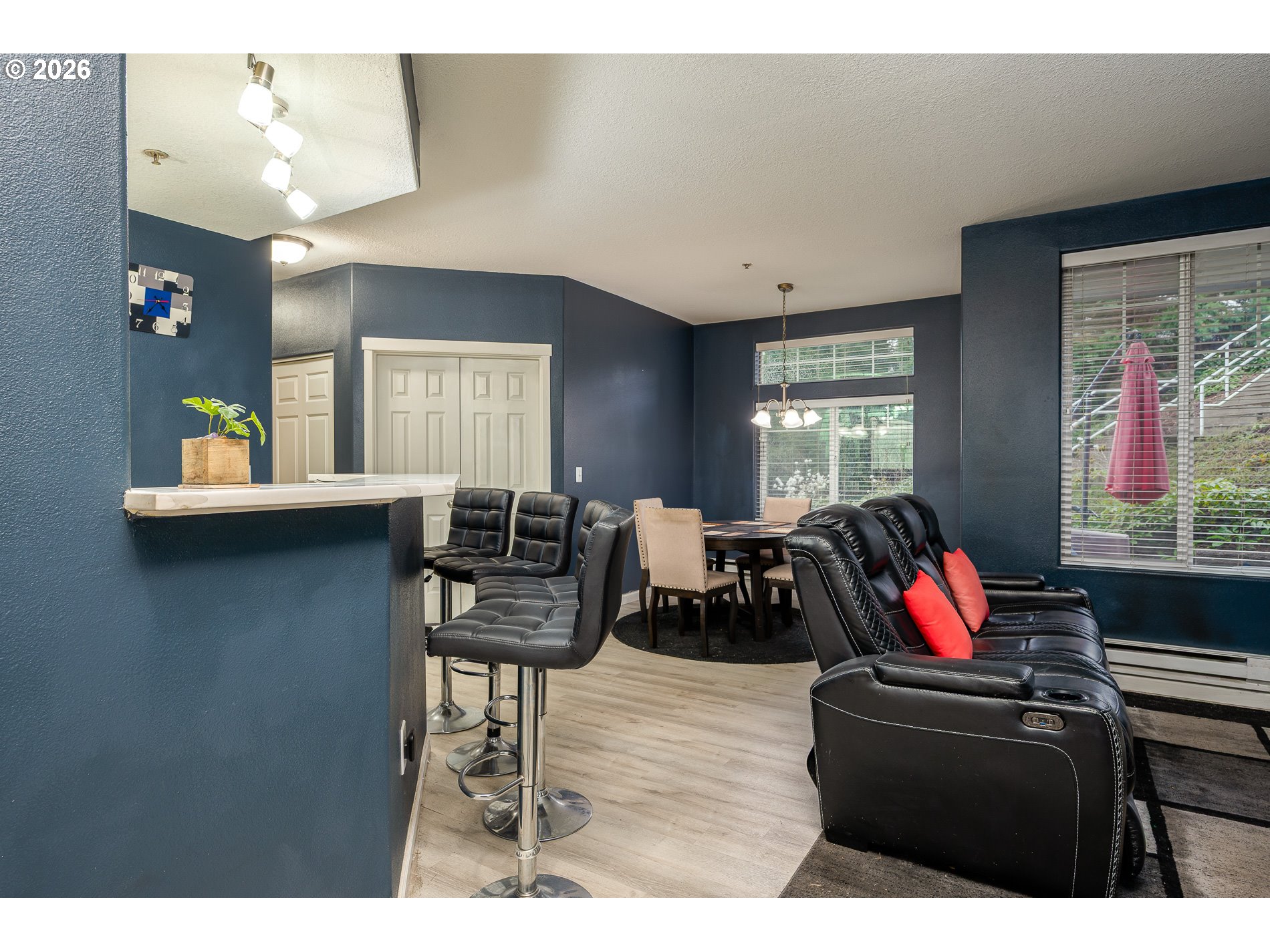 Photo #21: 206432324 Listing: Photo #21