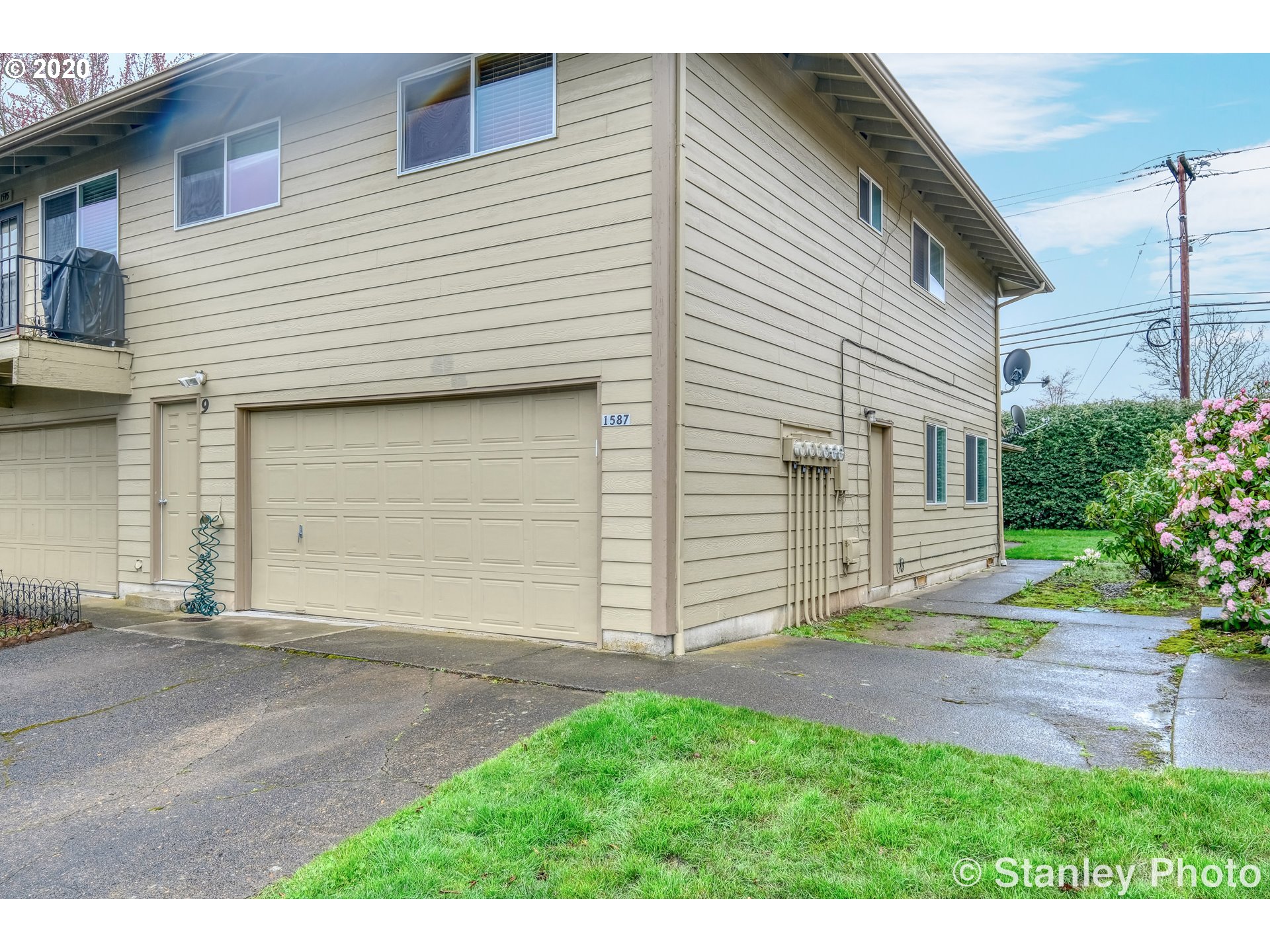 Photo #2: 20646698 Listing 