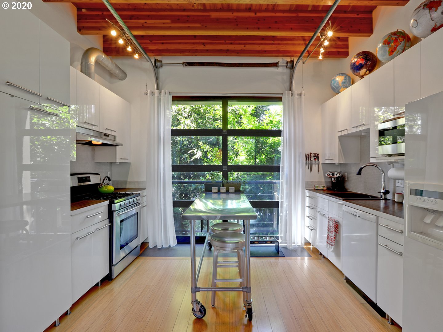 Photo #6: 20648147 Listing 