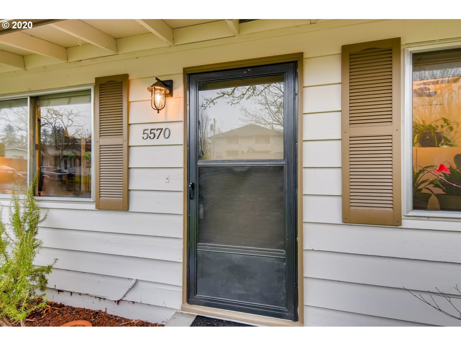 Photo #3: 20648423 Listing 