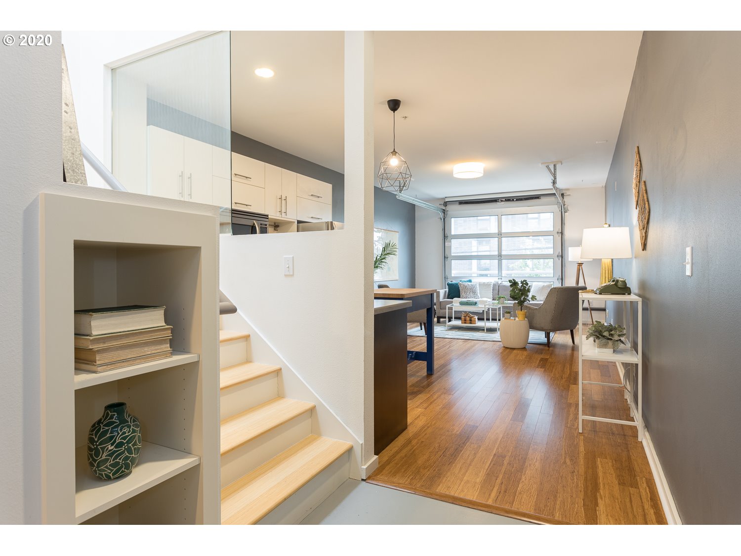 Photo #3: 20648829 Listing 