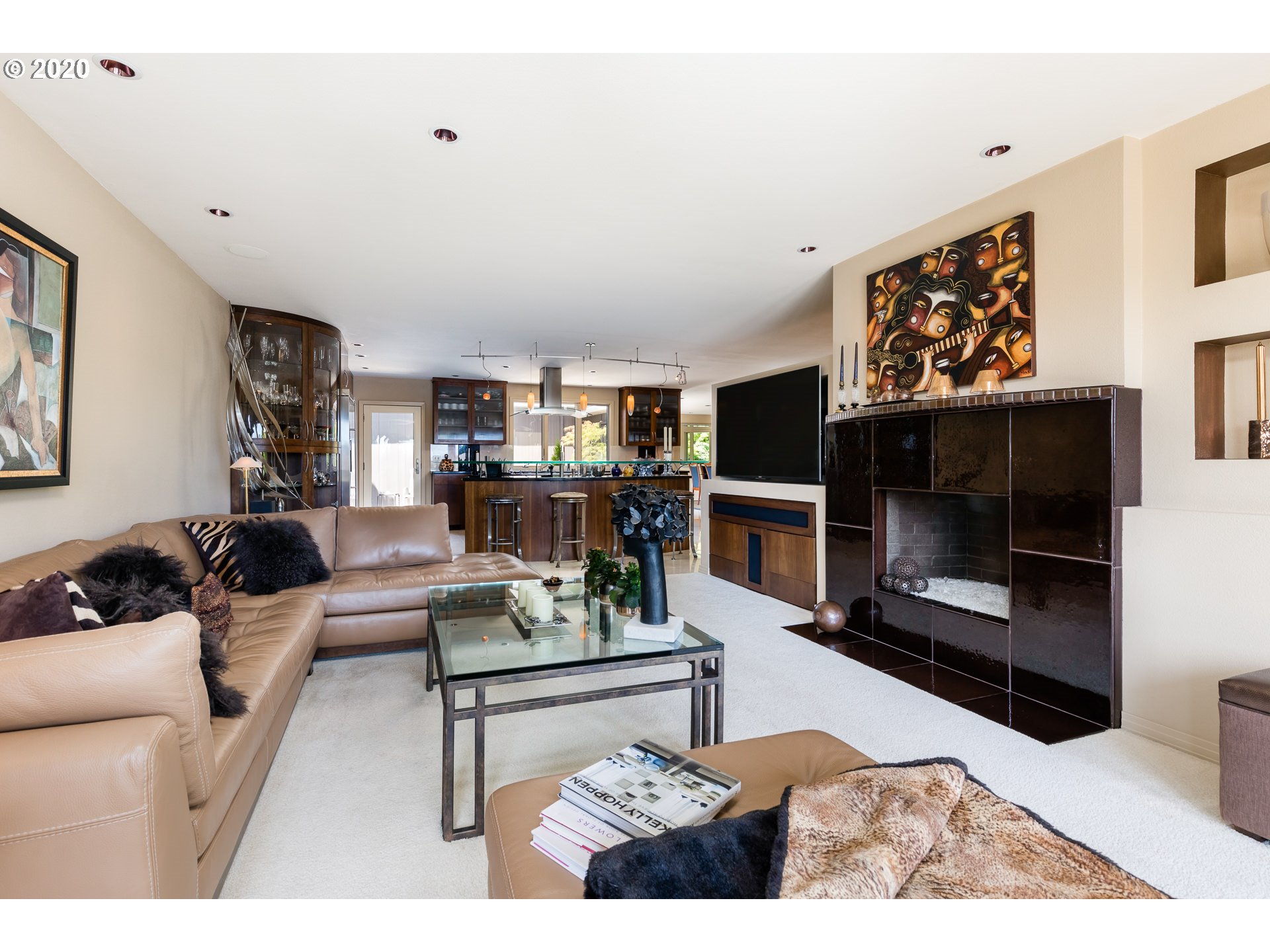Photo #5: 20649984 Listing 