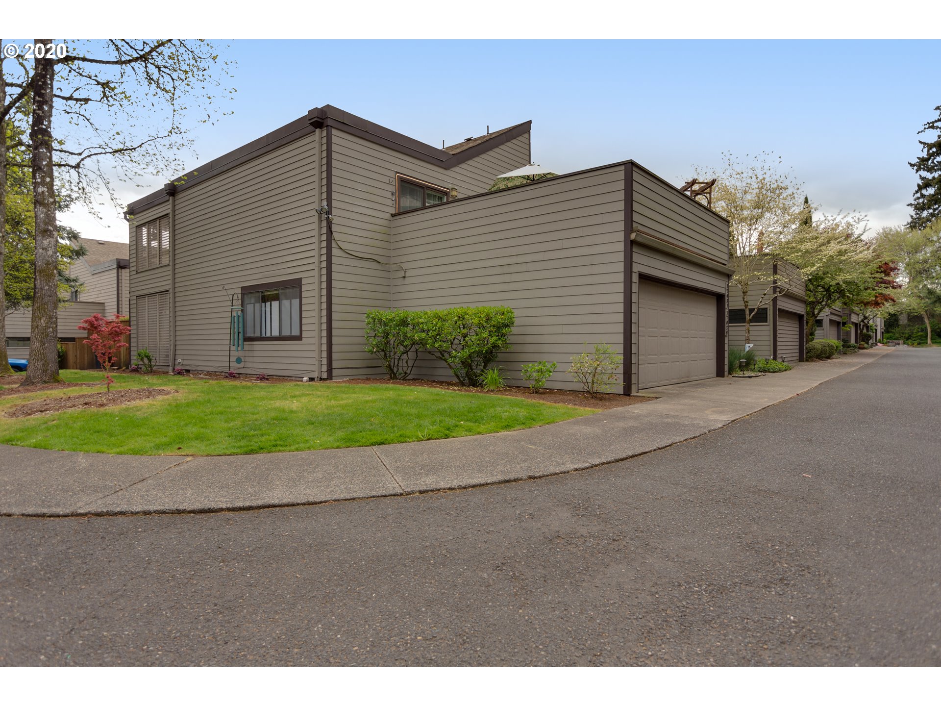 Photo #3: 20651102 Listing 