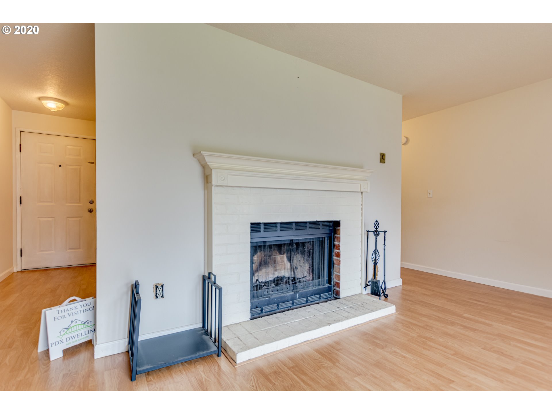 Photo #5: 20654206 Listing 