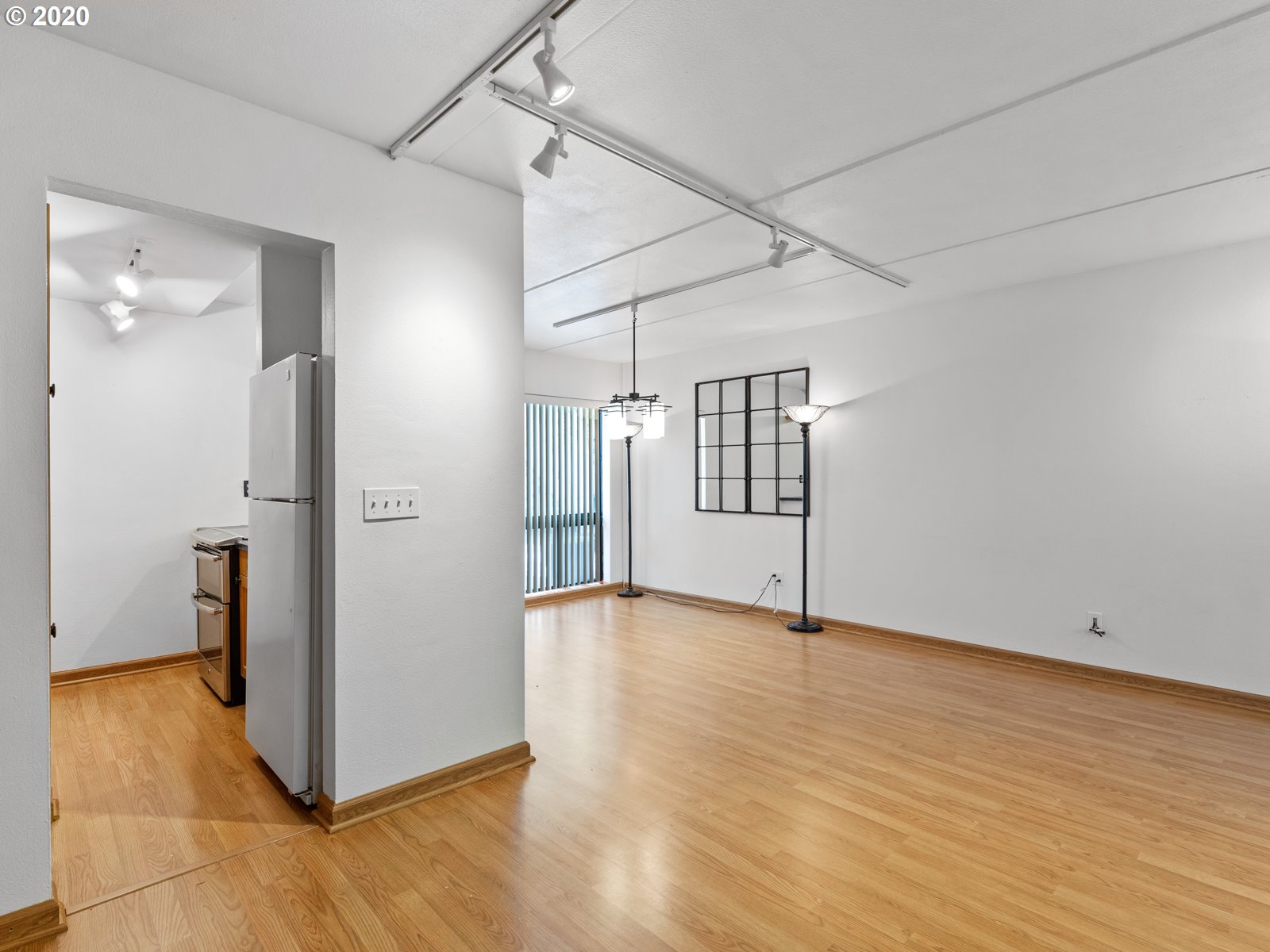 Photo #6: 20654405 Listing 