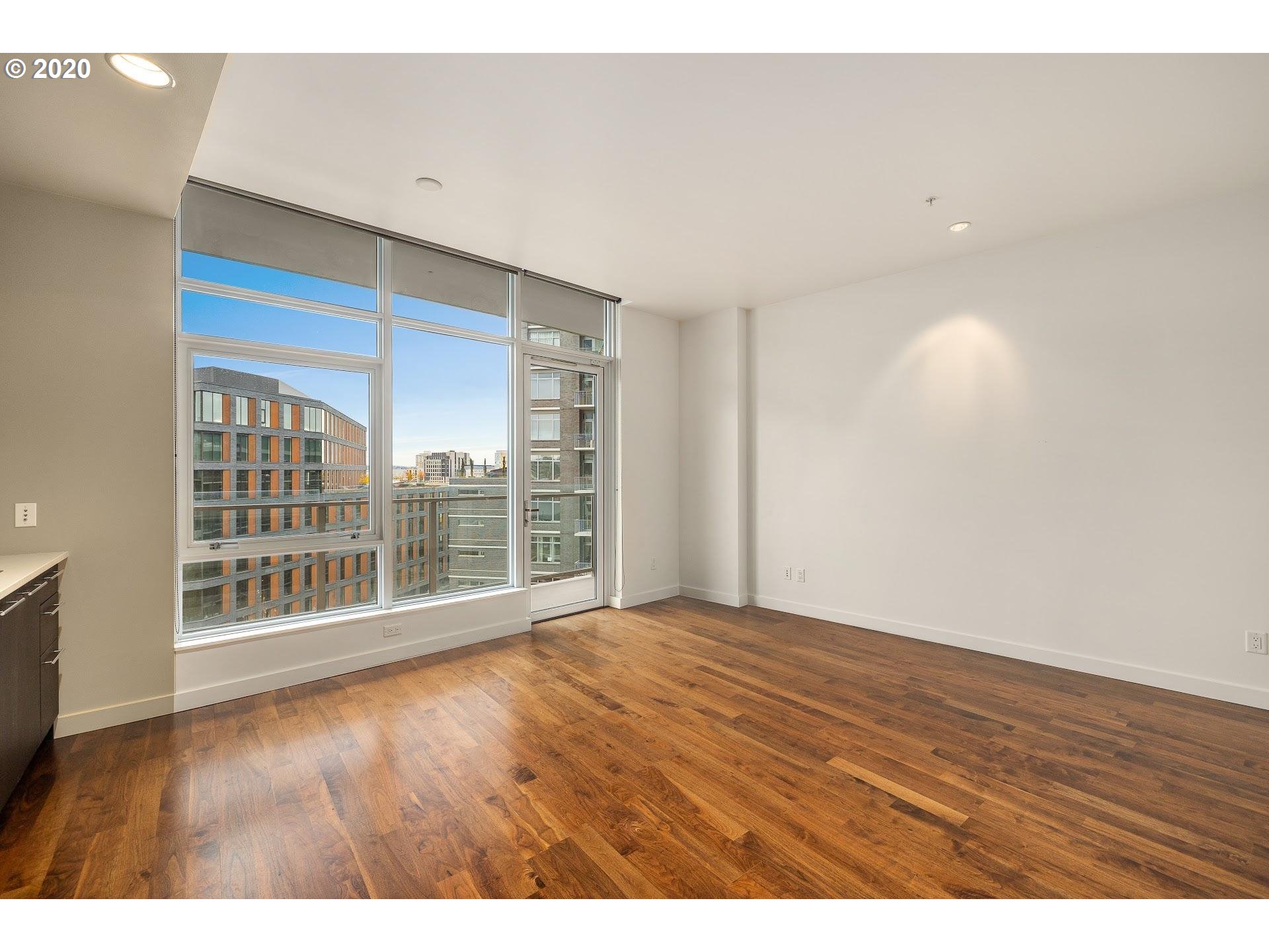 Photo #2: 20657816 Listing 