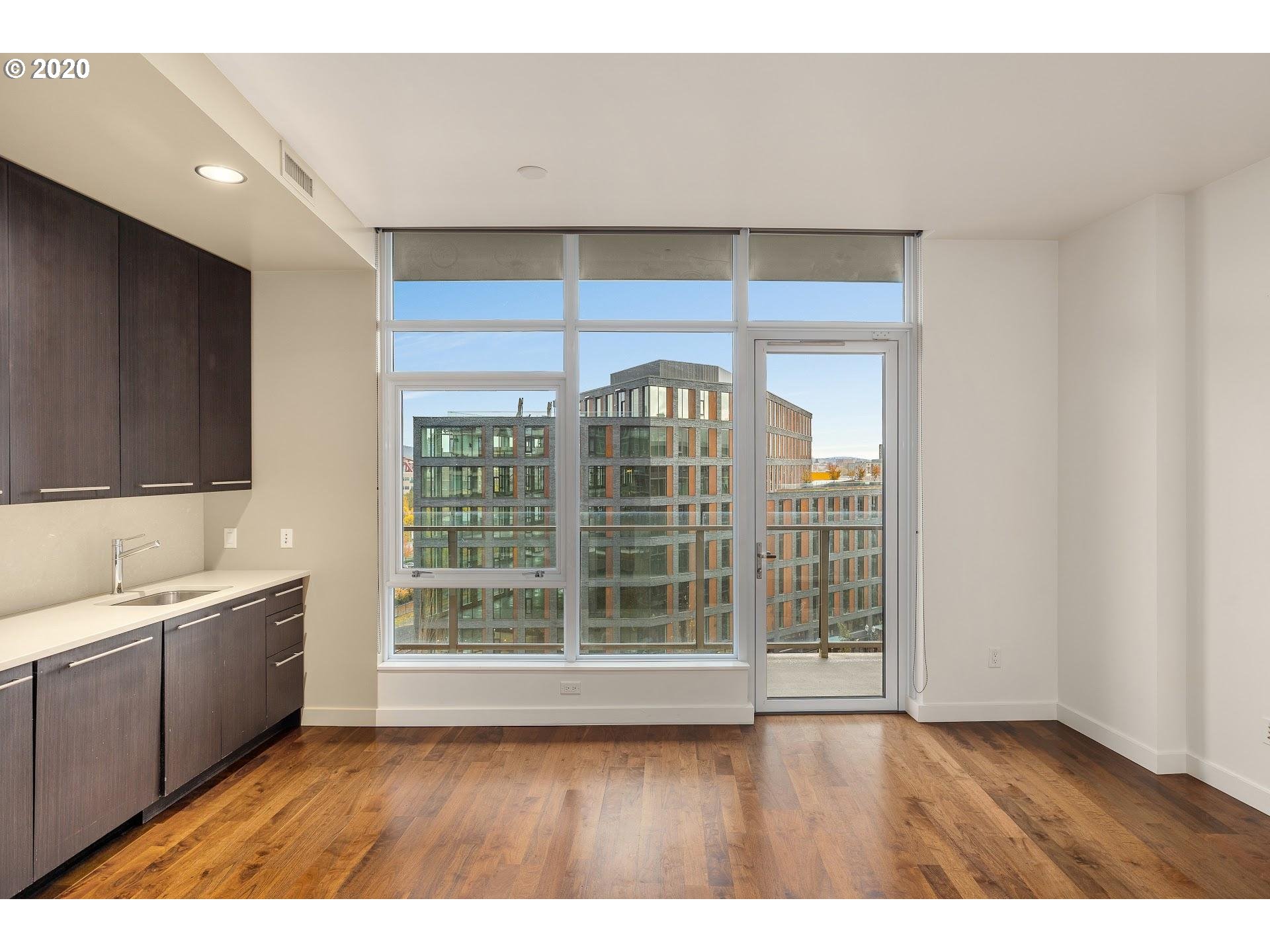 Photo #5: 20657816 Listing 