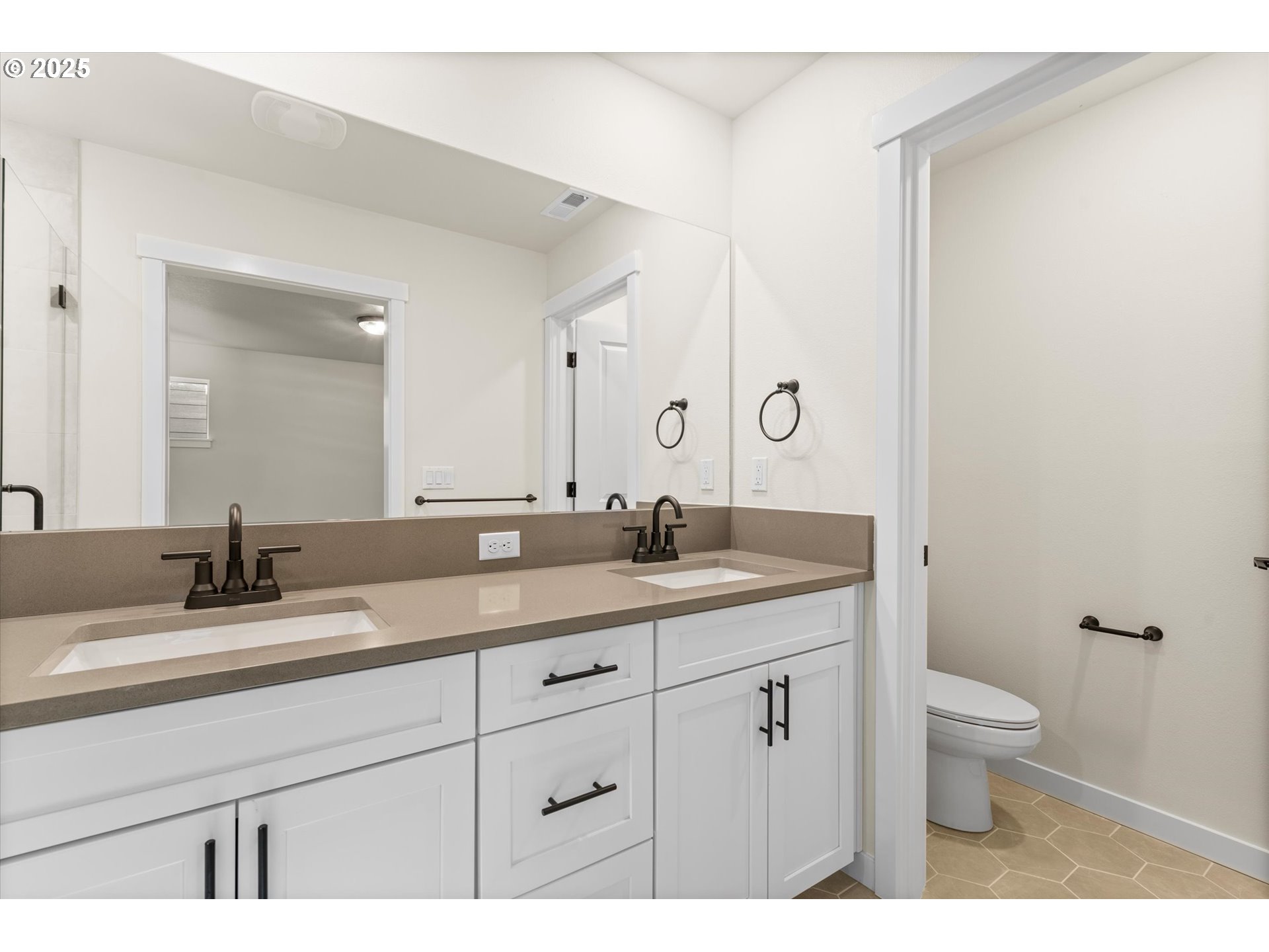 Photo #29: 206580674 Listing: Photo #29