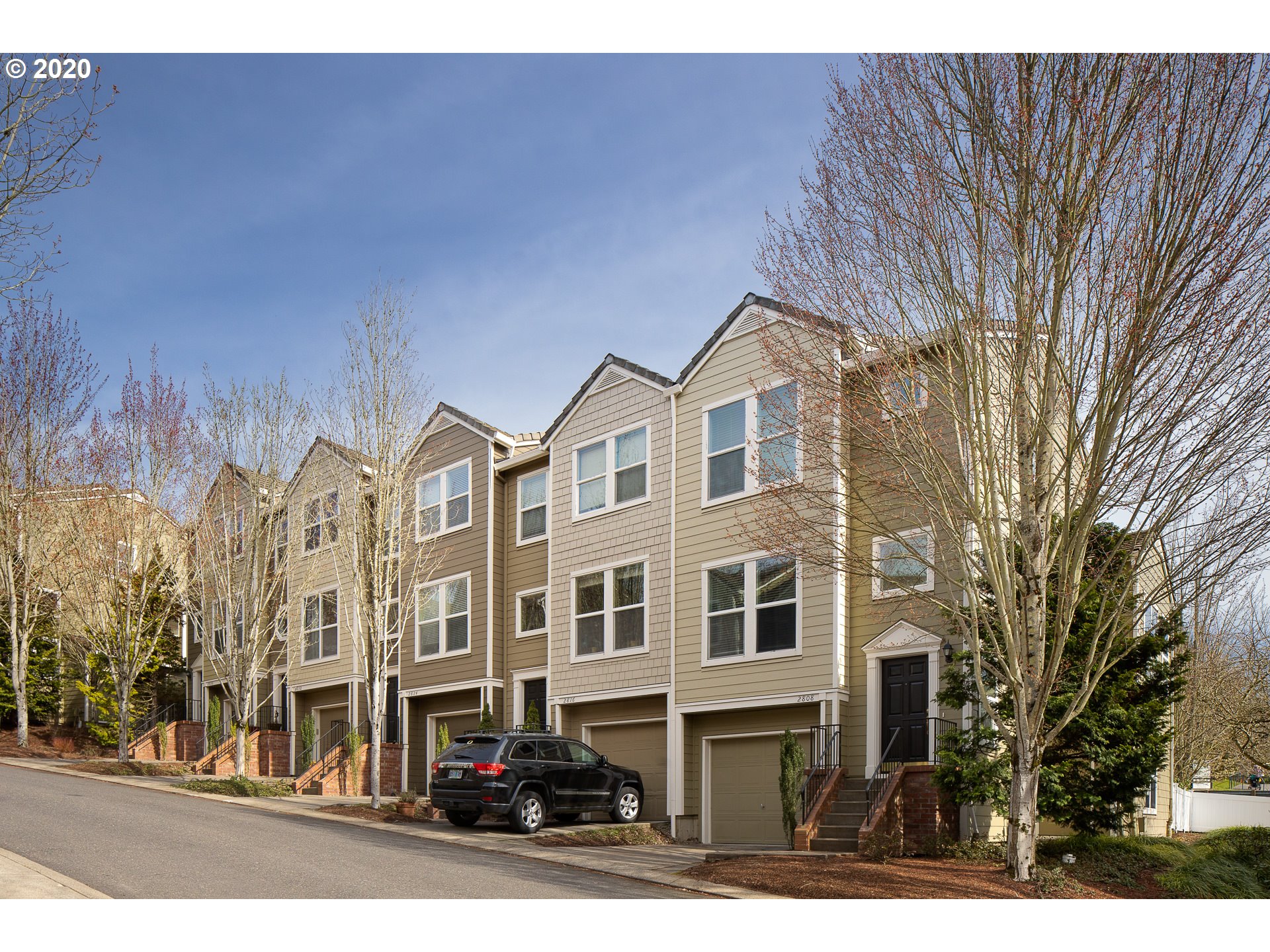 Photo #2: 20660310 Listing 
