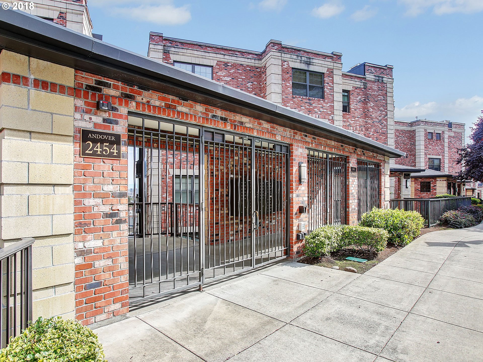 Photo #3: 20669417 Listing 