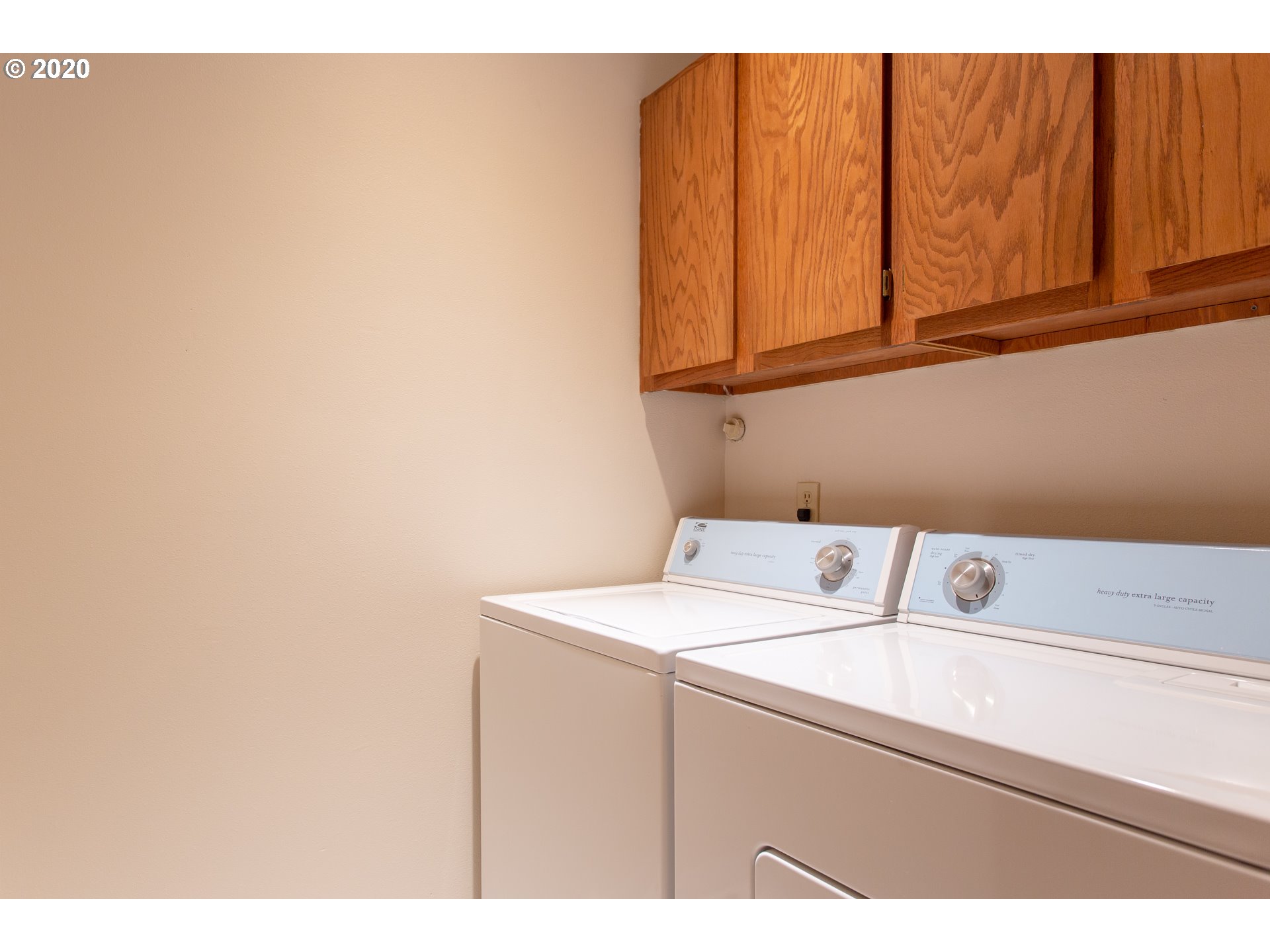 Photo #6: 20678814 Listing 