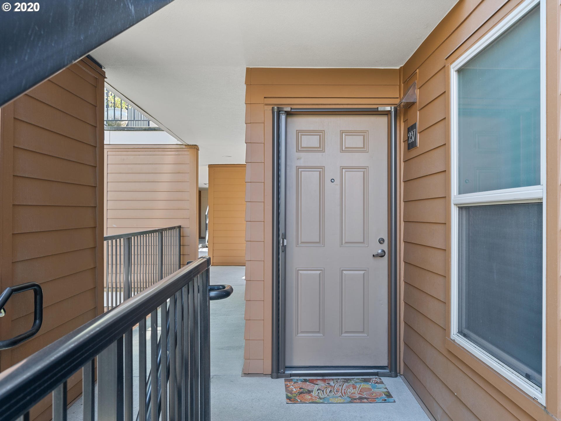 Photo #6: 20678949 Listing 