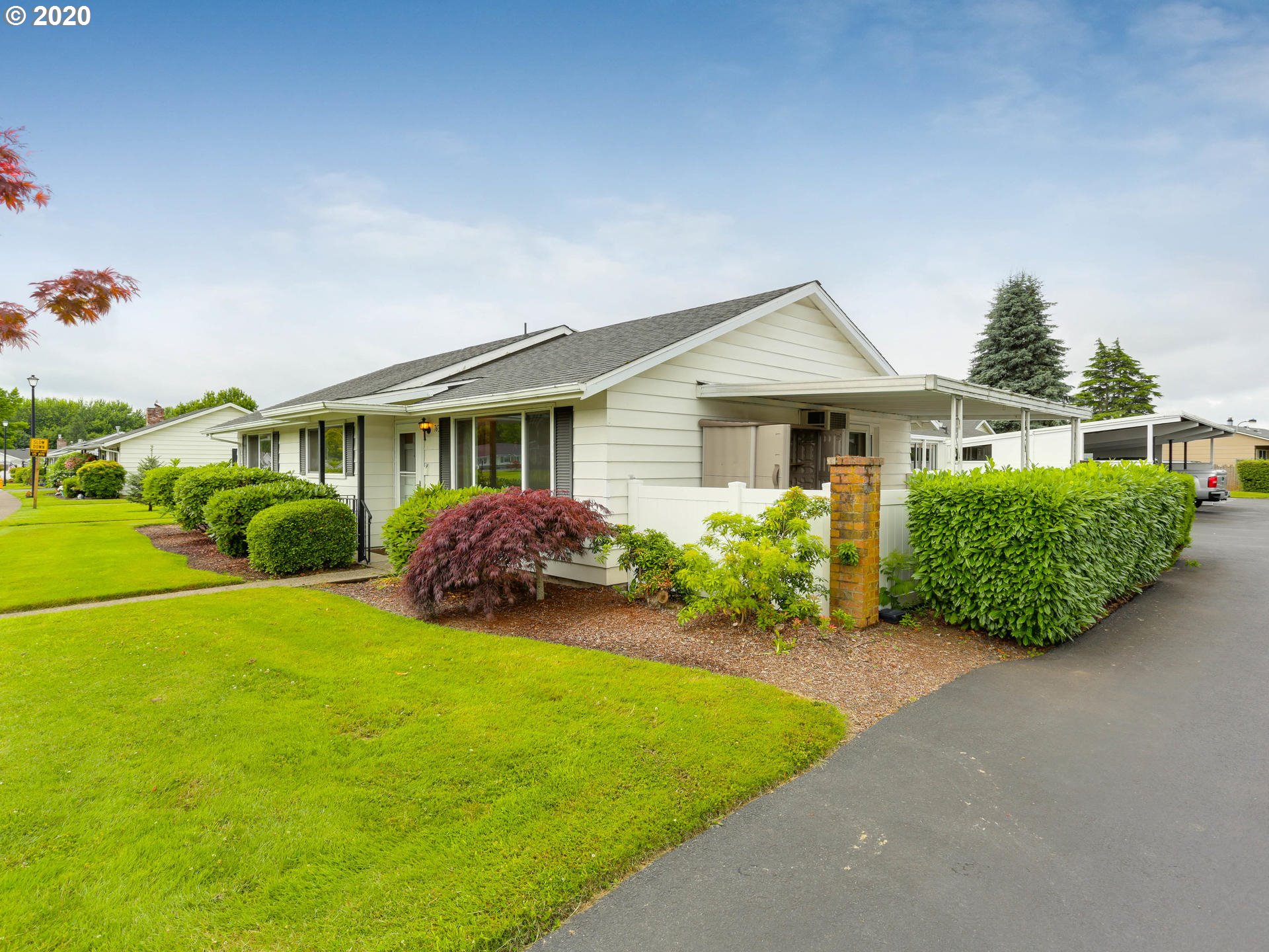 Photo #2: 20684340 Listing 