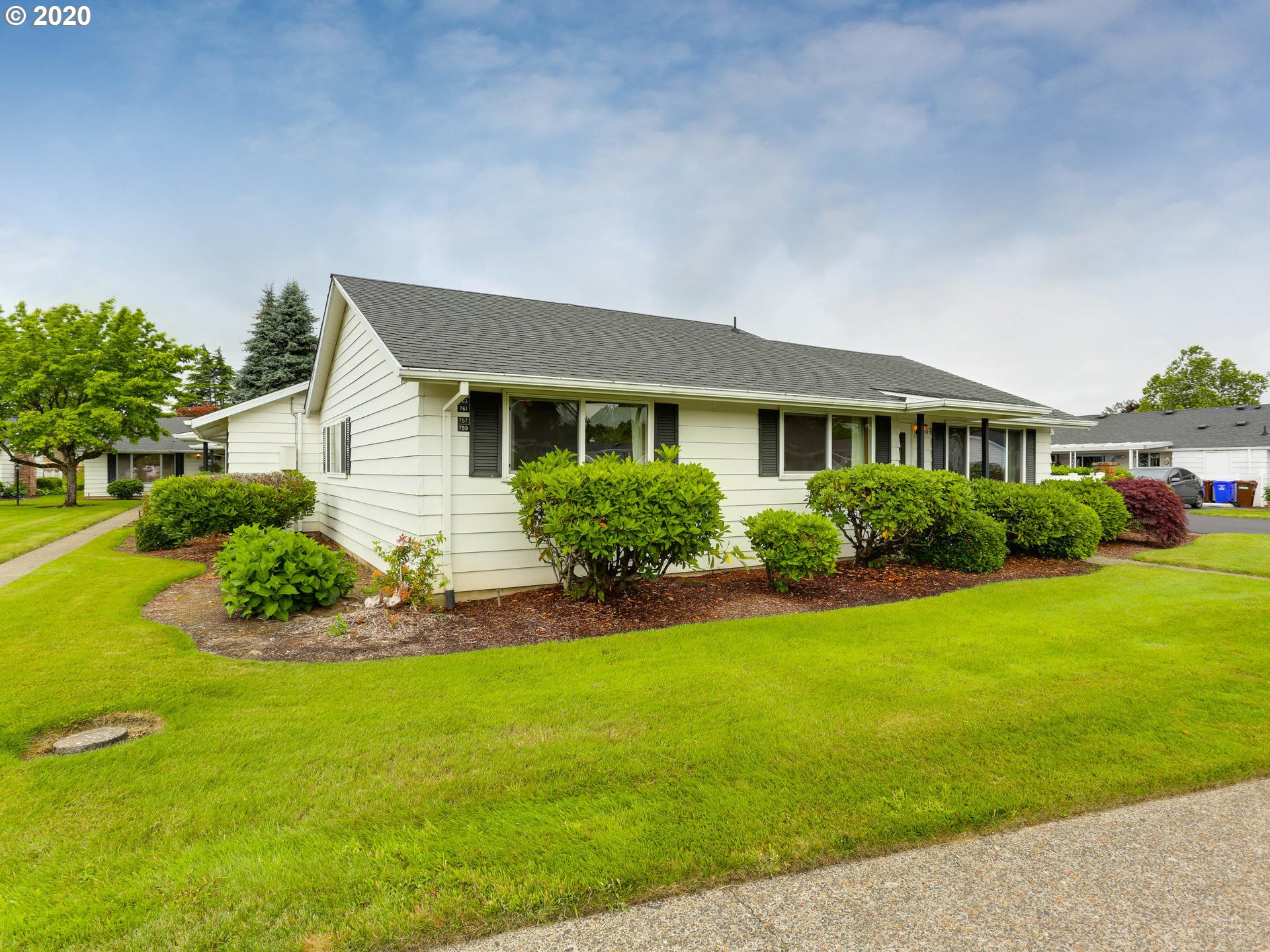Photo #4: 20684340 Listing 