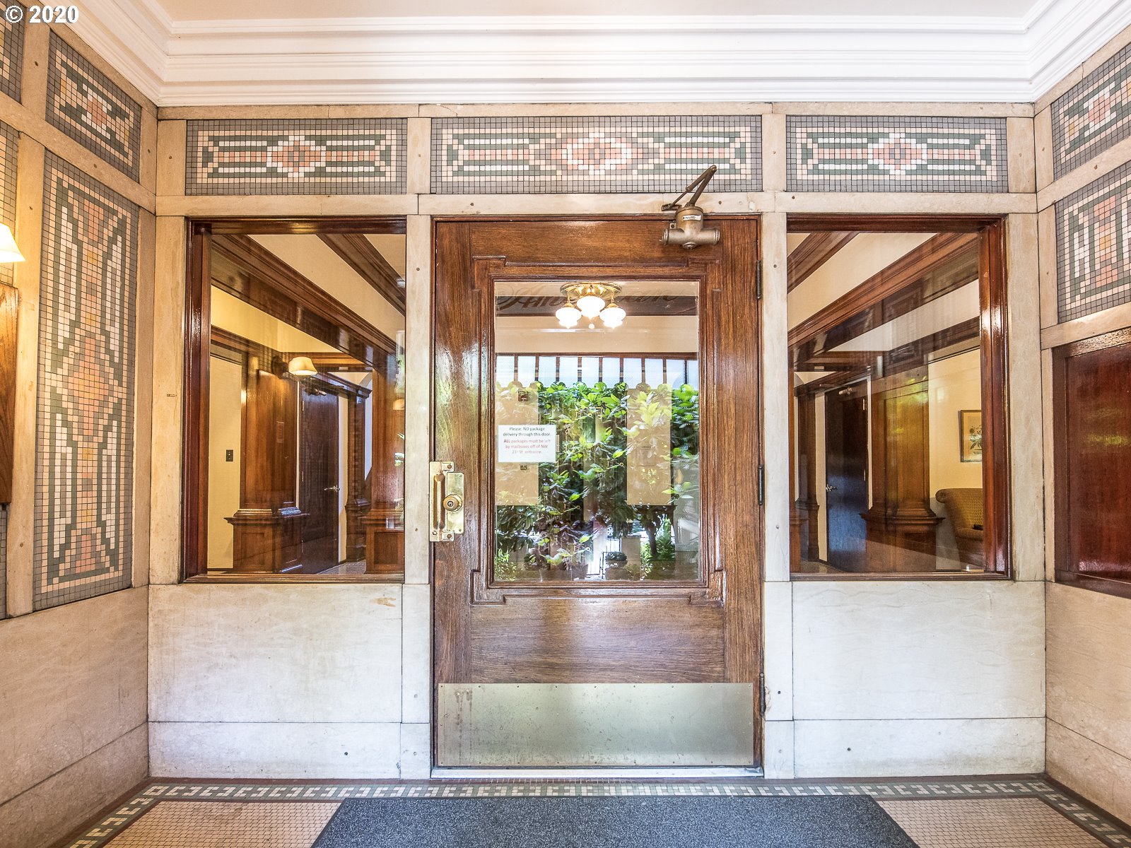 Photo #5: 20685560 Listing 