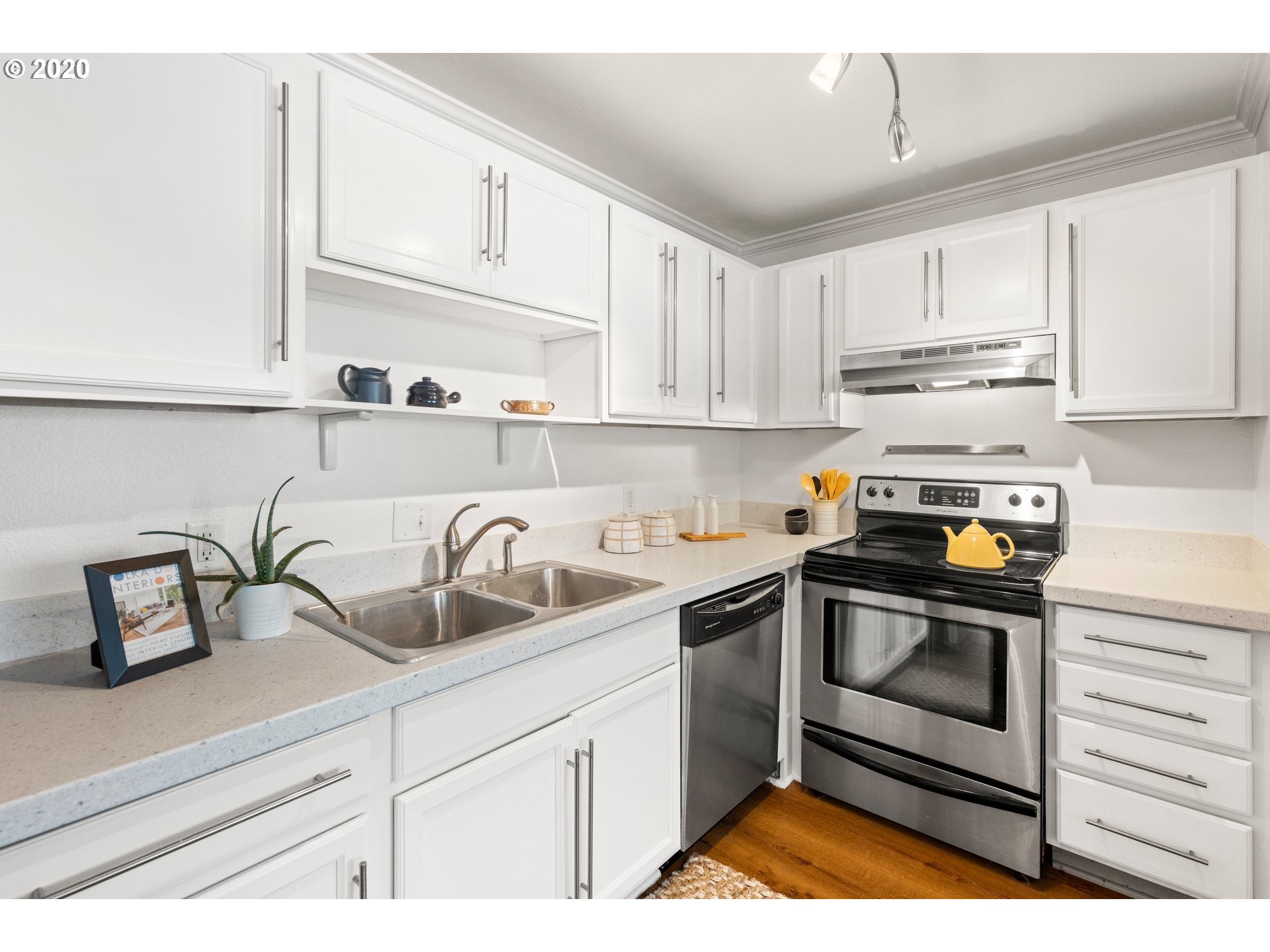Photo #4: 20686618 Listing 