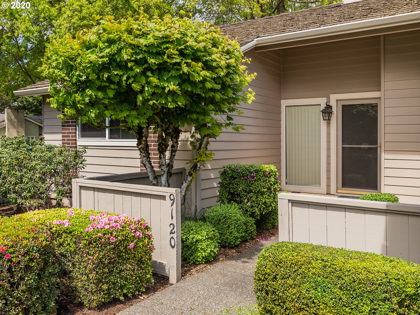 Photo #4: 20691006 Listing 