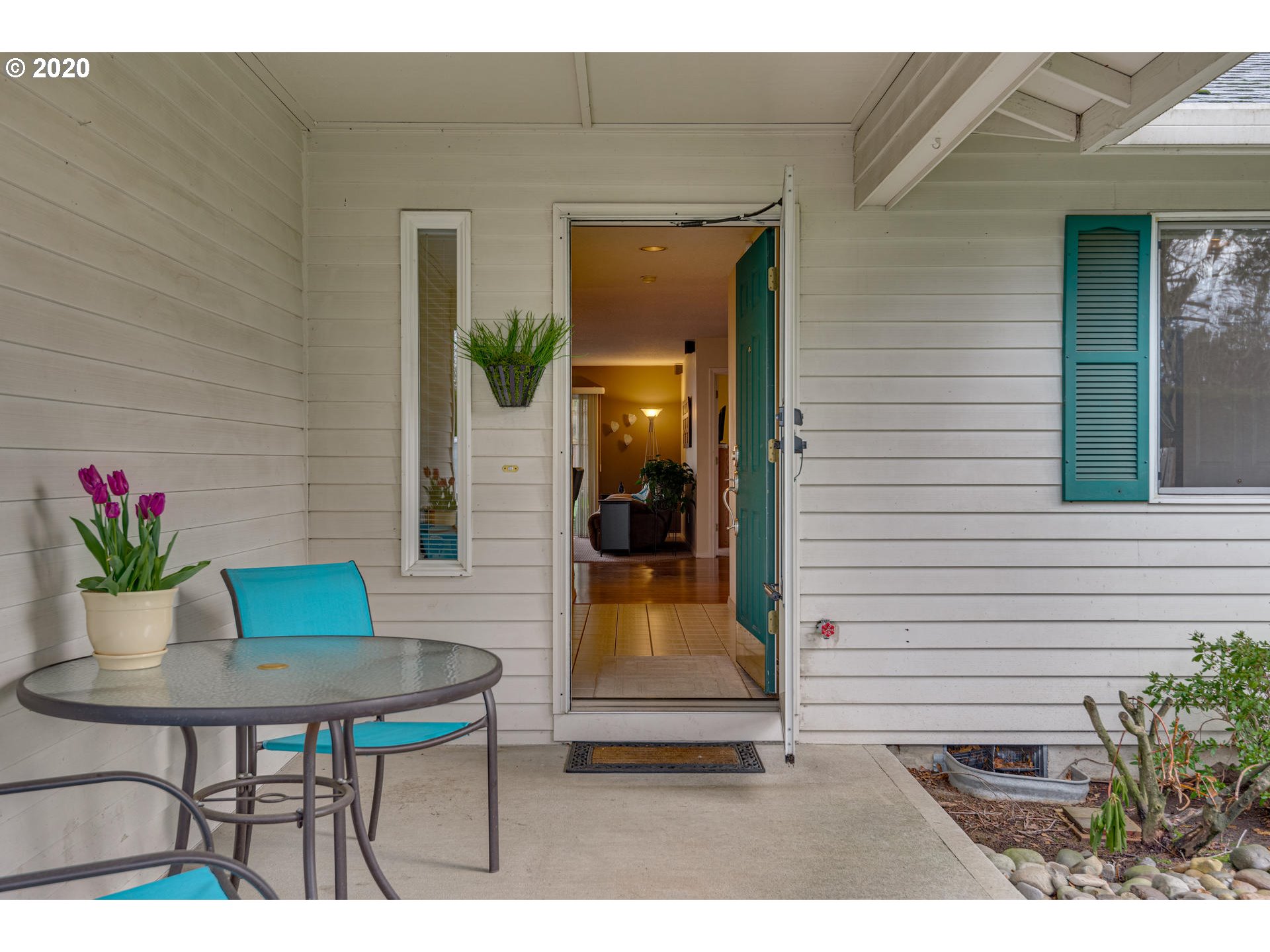 Photo #2: 20693049 Listing 