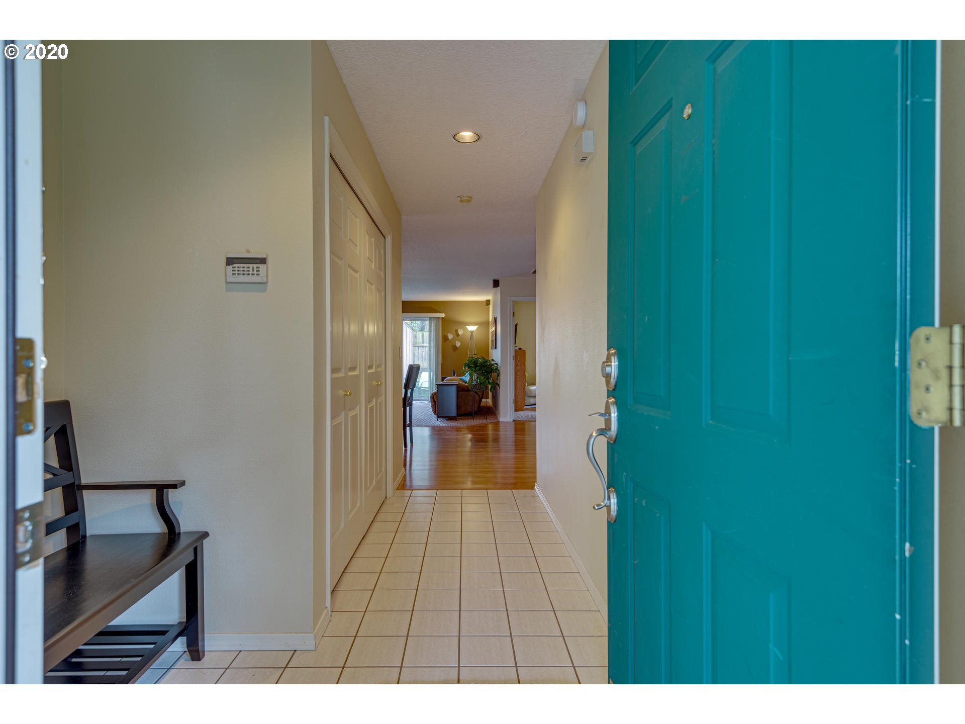 Photo #3: 20693049 Listing 