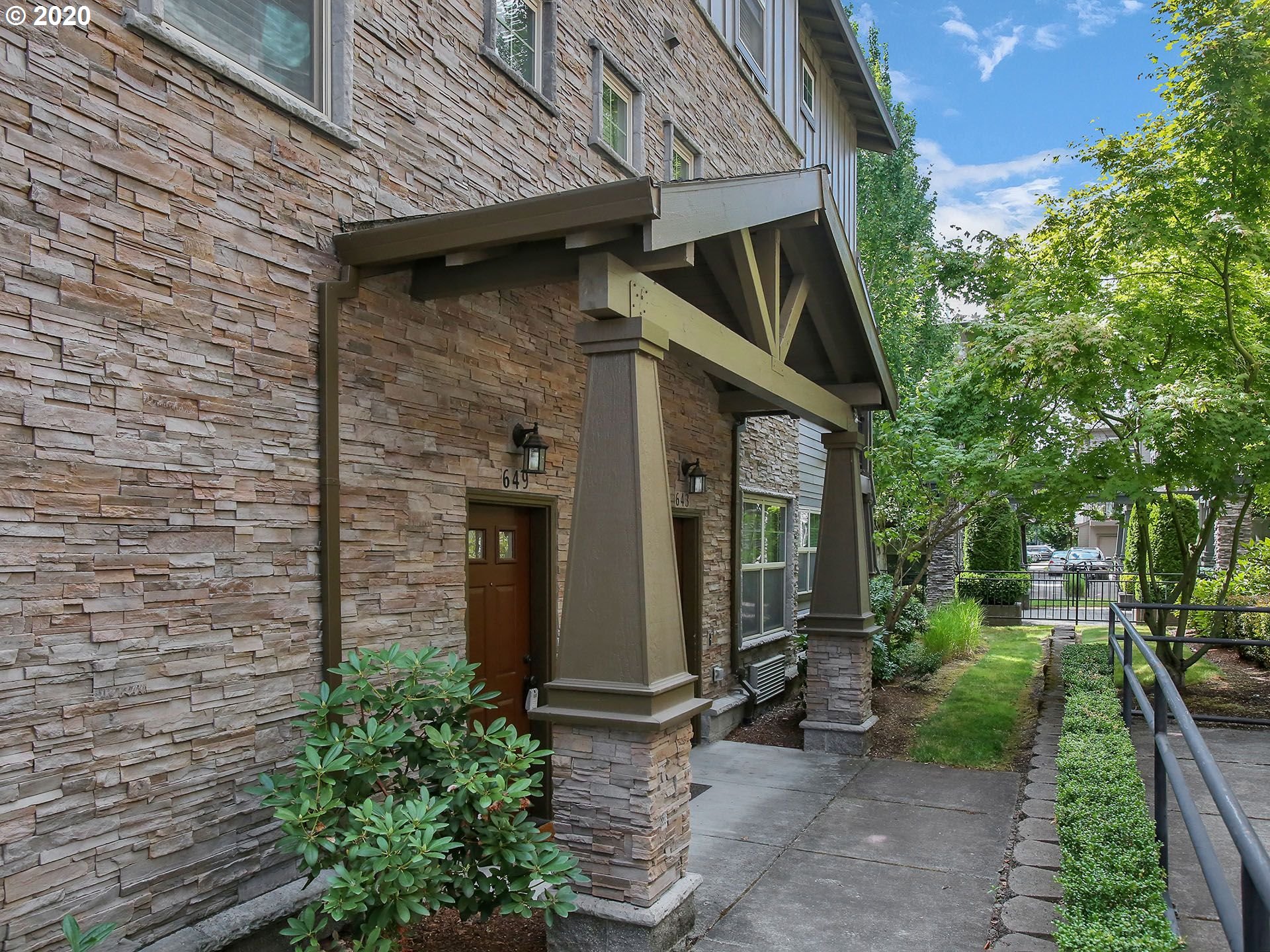 Photo #3: 20697411 Listing 