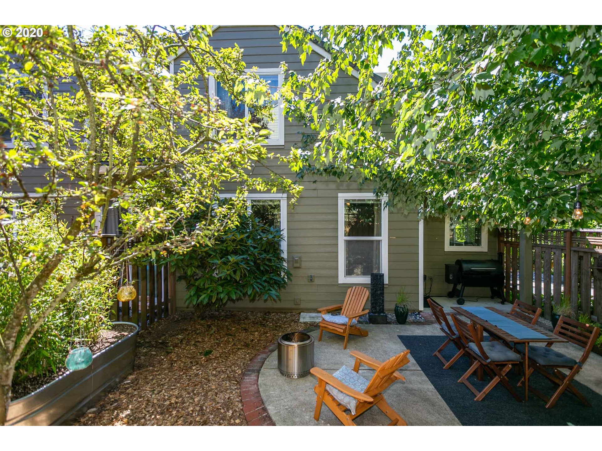 Photo #3: 20698167 Listing 