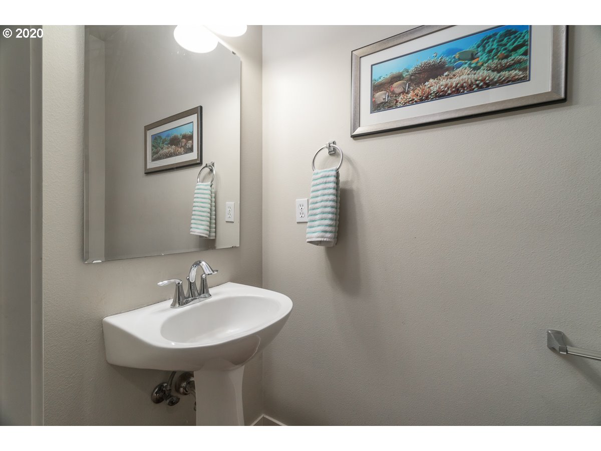 Photo #5: 20698232 Listing 
