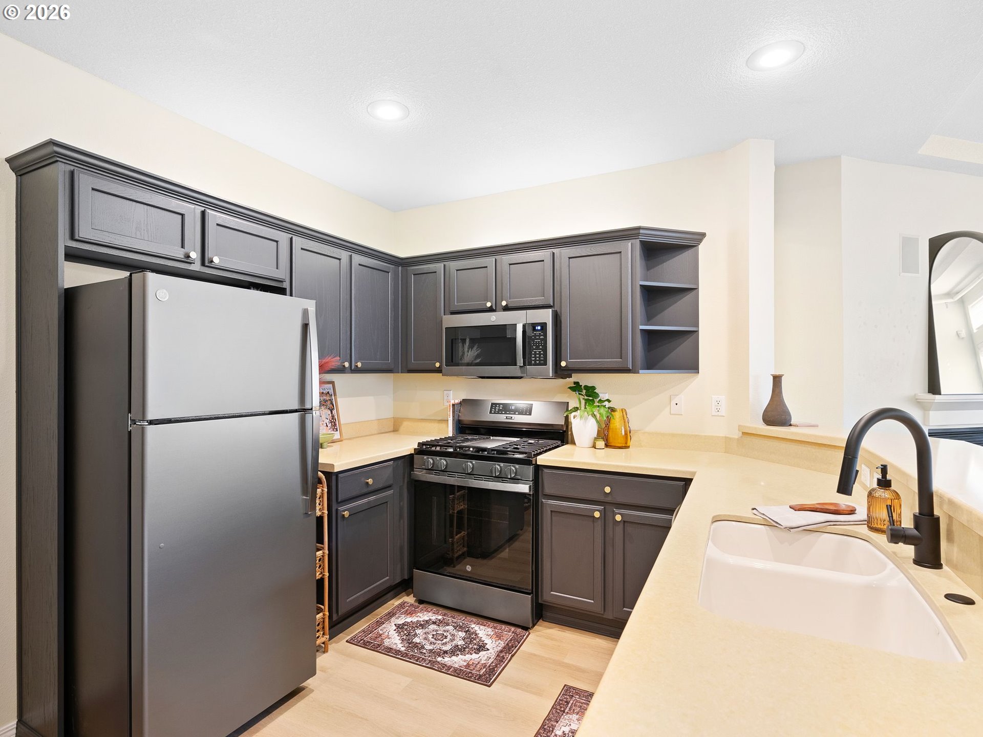 Photo #9: 207054666 Listing: Photo #9