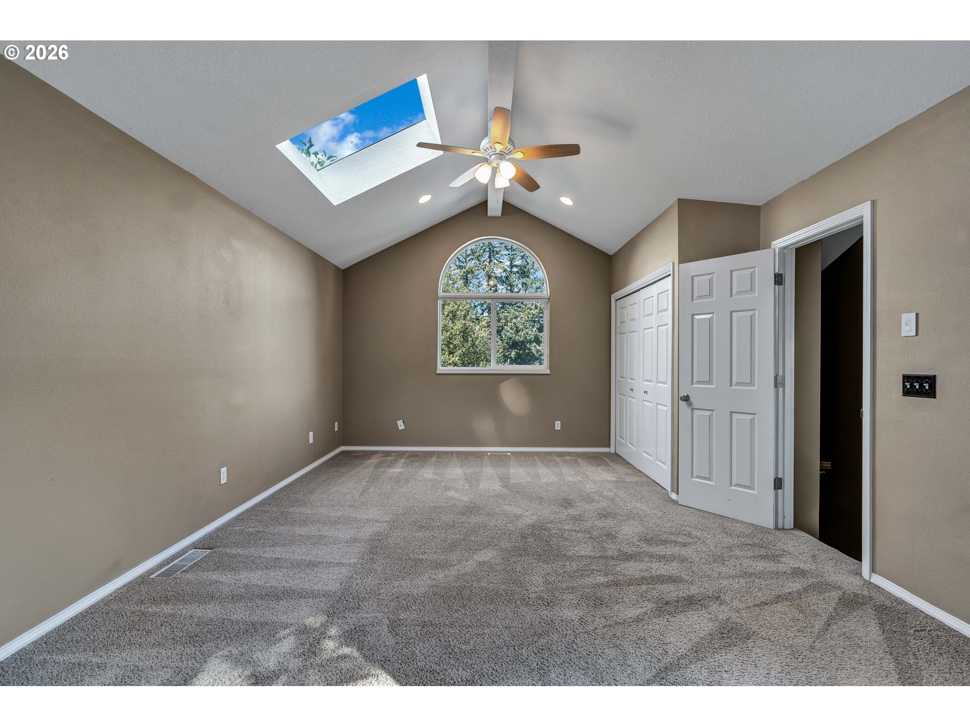 Property photo 23 of 48
