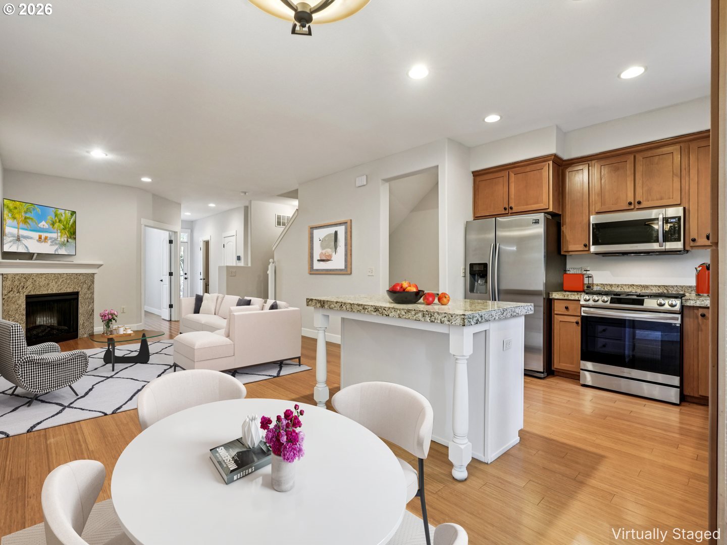 Photo #5: 208505866 Listing: Photo #5