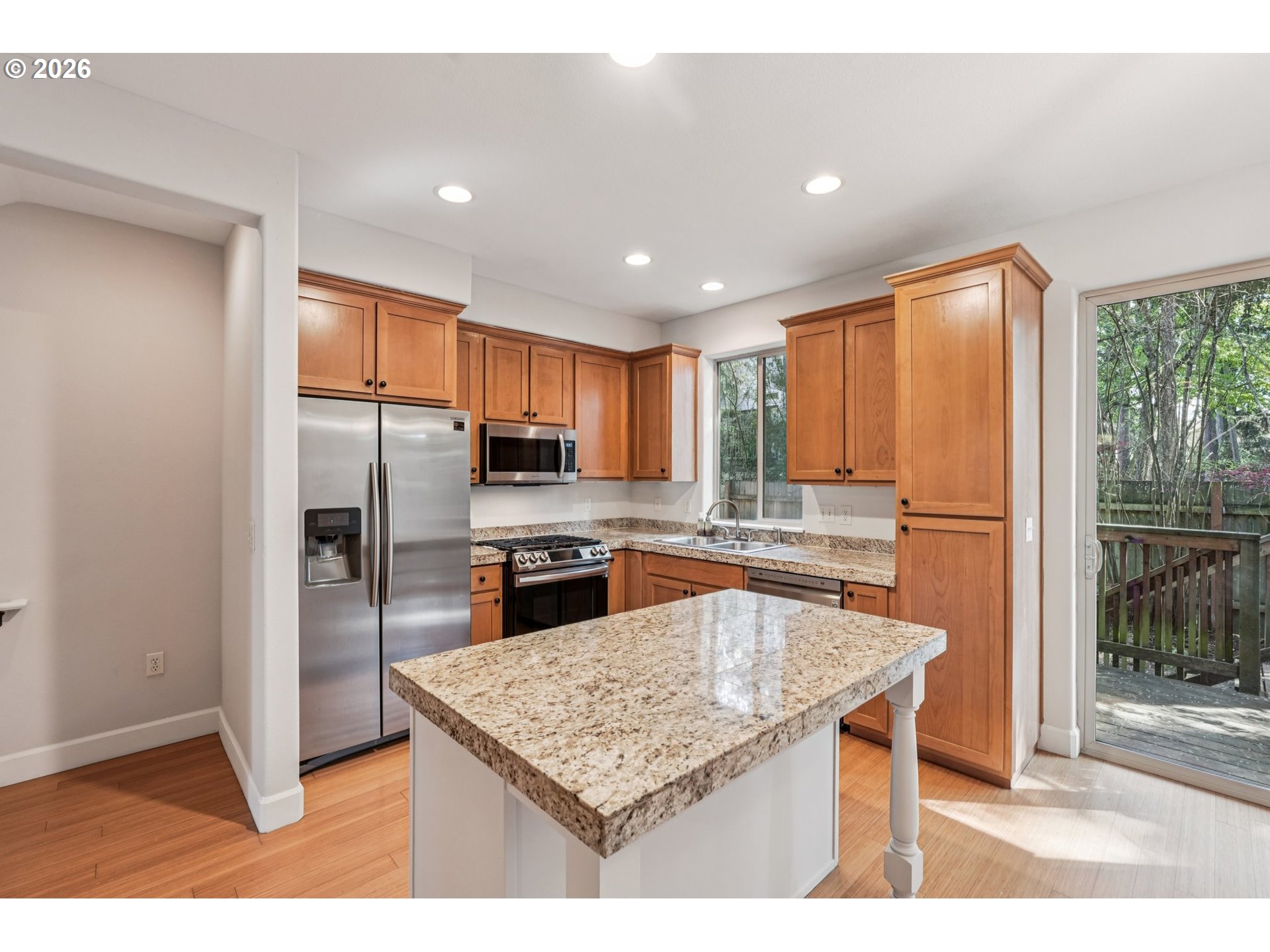 Photo #6: 208505866 Listing: Photo #6