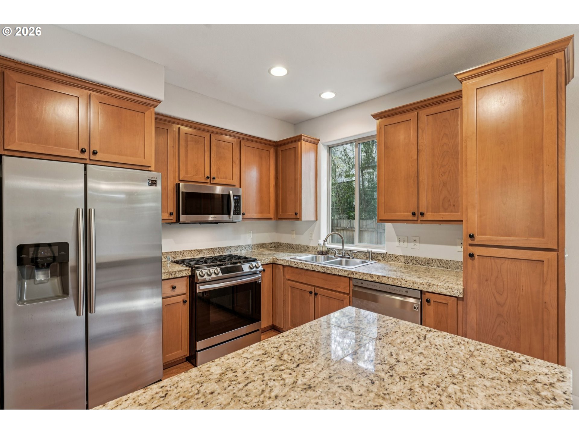 Photo #7: 208505866 Listing: Photo #7