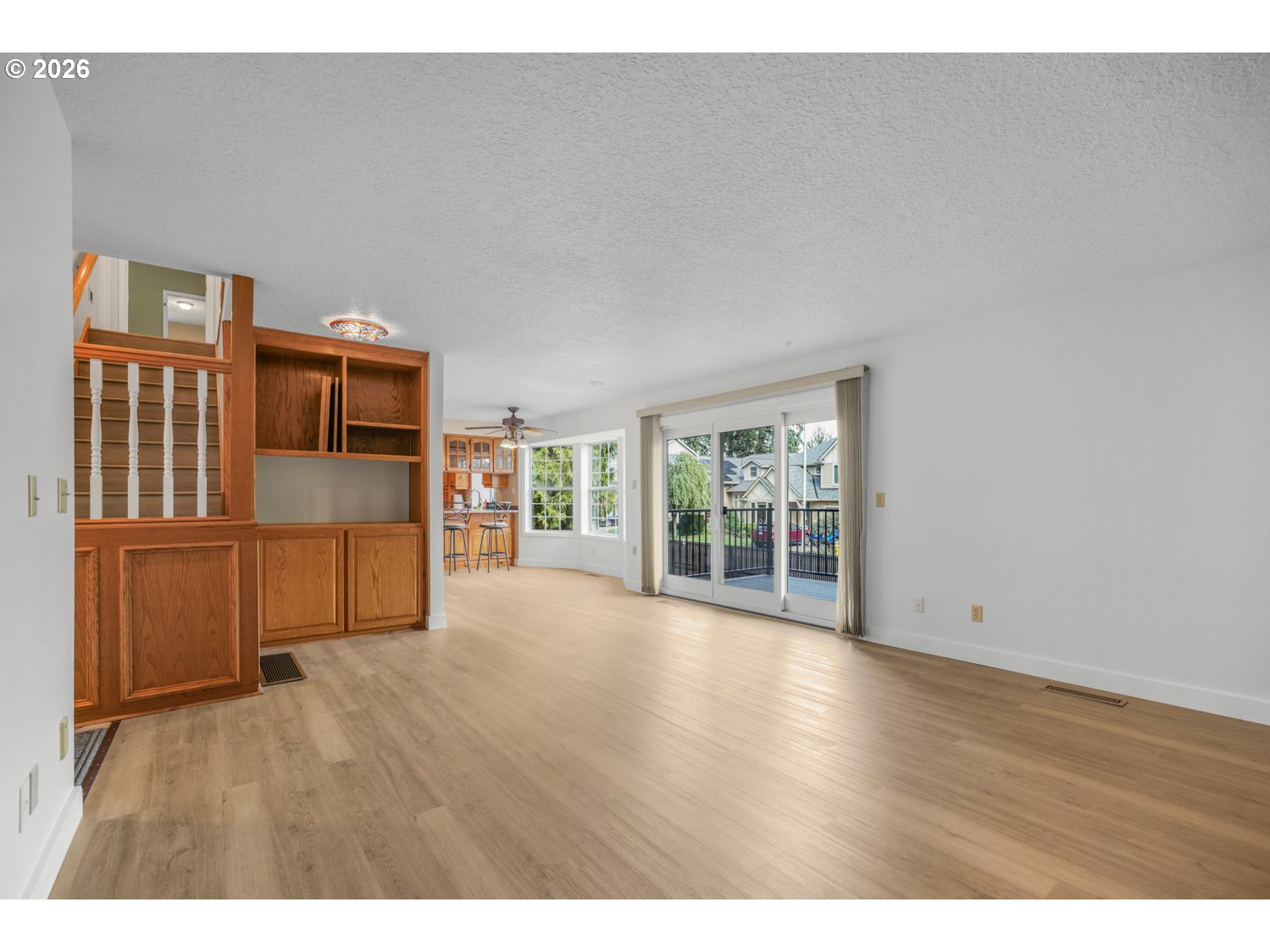 Property photo 5 of 44