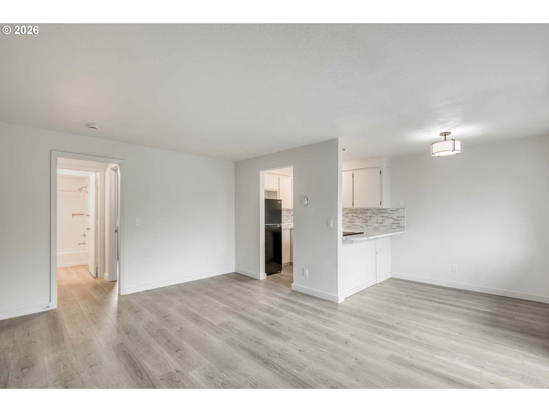 Photo #2: 209112595 Listing: Photo #2